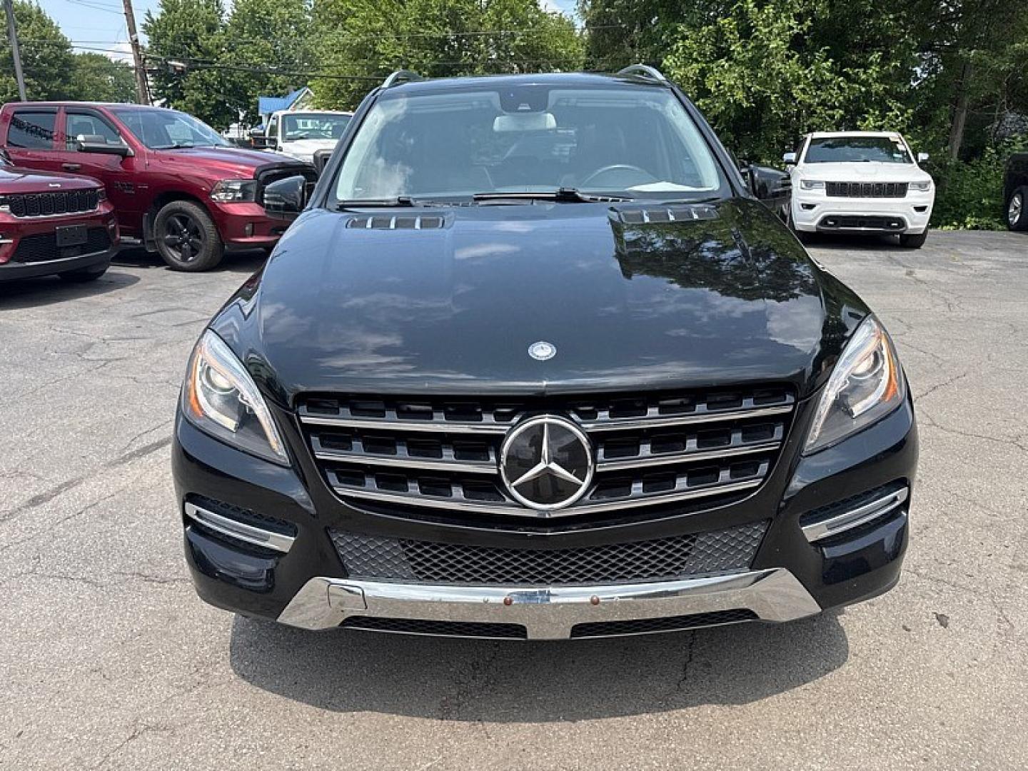 2015 BLACK /BLACK Mercedes-Benz M-Class ML350 4MATIC (4JGDA5HB4FA) with an 3.5L V6 DOHC 24V engine, 7-Speed Automatic transmission, located at 3304 Woodville Road, Northwood, OH, 43619, (419) 210-8019, 41.612694, -83.480743 - Your #1 Destination for Auto Loans and mdash;No Matter Your Credit!At our dealership, we believe everyone deserves the opportunity to drive their dream car and mdash;whether you have good credit, bad credit, or no credit at all. With a wide selection of hundreds of cars, trucks, and SUVs, you'll fin- Photo#7