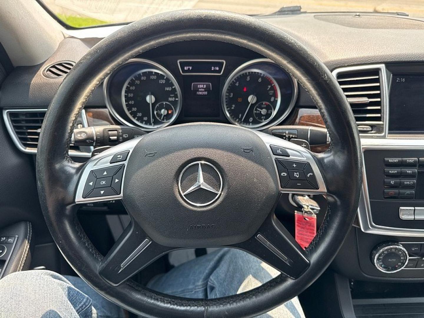2015 BLACK /BLACK Mercedes-Benz M-Class ML350 4MATIC (4JGDA5HB4FA) with an 3.5L V6 DOHC 24V engine, 7-Speed Automatic transmission, located at 3304 Woodville Road, Northwood, OH, 43619, (419) 210-8019, 41.612694, -83.480743 - Your #1 Destination for Auto Loans and mdash;No Matter Your Credit!At our dealership, we believe everyone deserves the opportunity to drive their dream car and mdash;whether you have good credit, bad credit, or no credit at all. With a wide selection of hundreds of cars, trucks, and SUVs, you'll fin- Photo#19