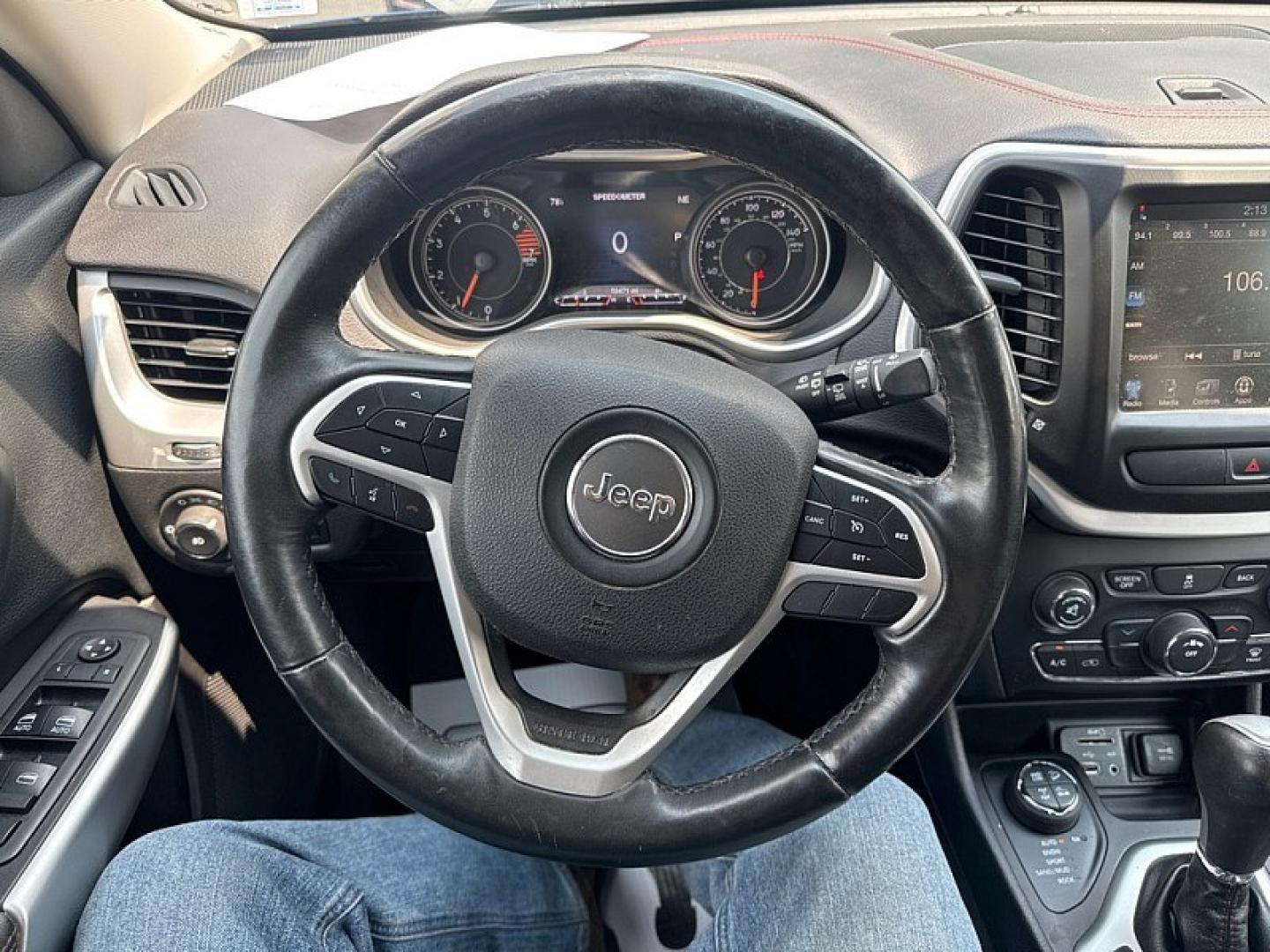 2018 BLUE /BLACK Jeep Cherokee Trailhawk 4WD (1C4PJMBBXJD) with an 2.4L L4 DOHC 16V engine, 9A transmission, located at 3304 Woodville Road, Northwood, OH, 43619, (419) 210-8019, 41.612694, -83.480743 - Your #1 Destination for Auto Loans and mdash;No Matter Your Credit!At our dealership, we believe everyone deserves the opportunity to drive their dream car and mdash;whether you have good credit, bad credit, or no credit at all. With a wide selection of hundreds of cars, trucks, and SUVs, you'll fin- Photo#19