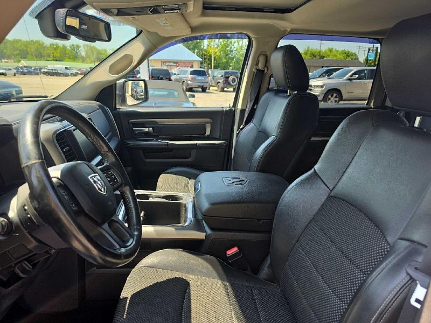 2016 WHITE /BLACK RAM 1500 Sport Crew Cab LWB 4WD (1C6RR7UT9GS) with an 5.7L V8 OHV 16V engine, 6A transmission, located at 3304 Woodville Road, Northwood, OH, 43619, (419) 210-8019, 41.612694, -83.480743 - Your #1 Destination for Auto Loans and mdash;No Matter Your Credit!At our dealership, we believe everyone deserves the opportunity to drive their dream car and mdash;whether you have good credit, bad credit, or no credit at all. With a wide selection of hundreds of cars, trucks, and SUVs, you'll fin- Photo#9