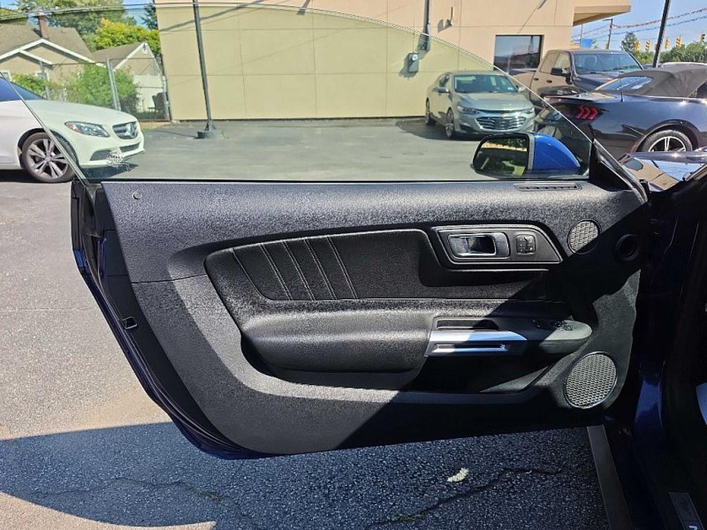 2015 BLUE /BLACK Ford Mustang EcoBoost Coupe (1FA6P8TH0F5) with an 2.3L L4 DOHC 16V engine, Auto 6-Spd SelectShift transmission, located at 3304 Woodville Road, Northwood, OH, 43619, (419) 210-8019, 41.612694, -83.480743- Photo#8