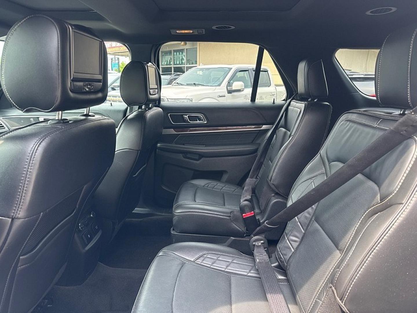 2017 WHITE /BLACK Ford Explorer Platinum AWD (1FM5K8HT1HG) with an 3.5L V6 DOHC 24V engine, 6A transmission, located at 3304 Woodville Road, Northwood, OH, 43619, (419) 210-8019, 41.612694, -83.480743 - Your #1 Destination for Auto Loans and mdash;No Matter Your Credit!At our dealership, we believe everyone deserves the opportunity to drive their dream car and mdash;whether you have good credit, bad credit, or no credit at all. With a wide selection of hundreds of cars, trucks, and SUVs, you'll fin- Photo#11
