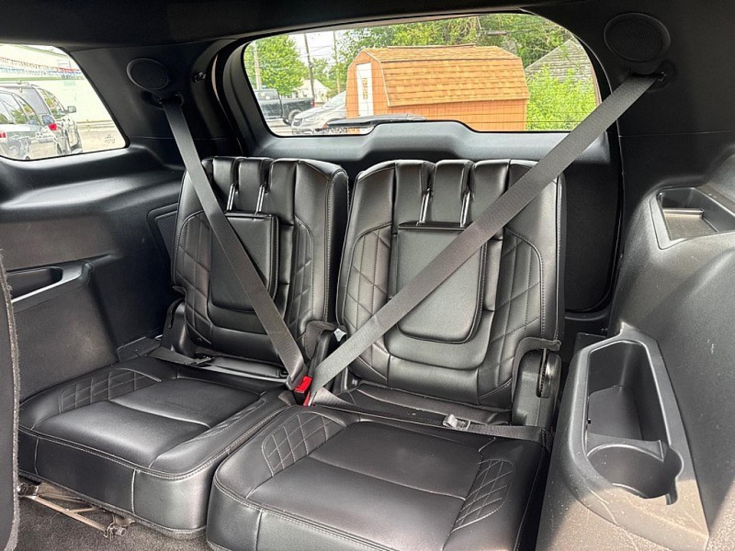 2017 WHITE /BLACK Ford Explorer Platinum AWD (1FM5K8HT1HG) with an 3.5L V6 DOHC 24V engine, 6A transmission, located at 3304 Woodville Road, Northwood, OH, 43619, (419) 210-8019, 41.612694, -83.480743 - Your #1 Destination for Auto Loans and mdash;No Matter Your Credit!At our dealership, we believe everyone deserves the opportunity to drive their dream car and mdash;whether you have good credit, bad credit, or no credit at all. With a wide selection of hundreds of cars, trucks, and SUVs, you'll fin- Photo#12