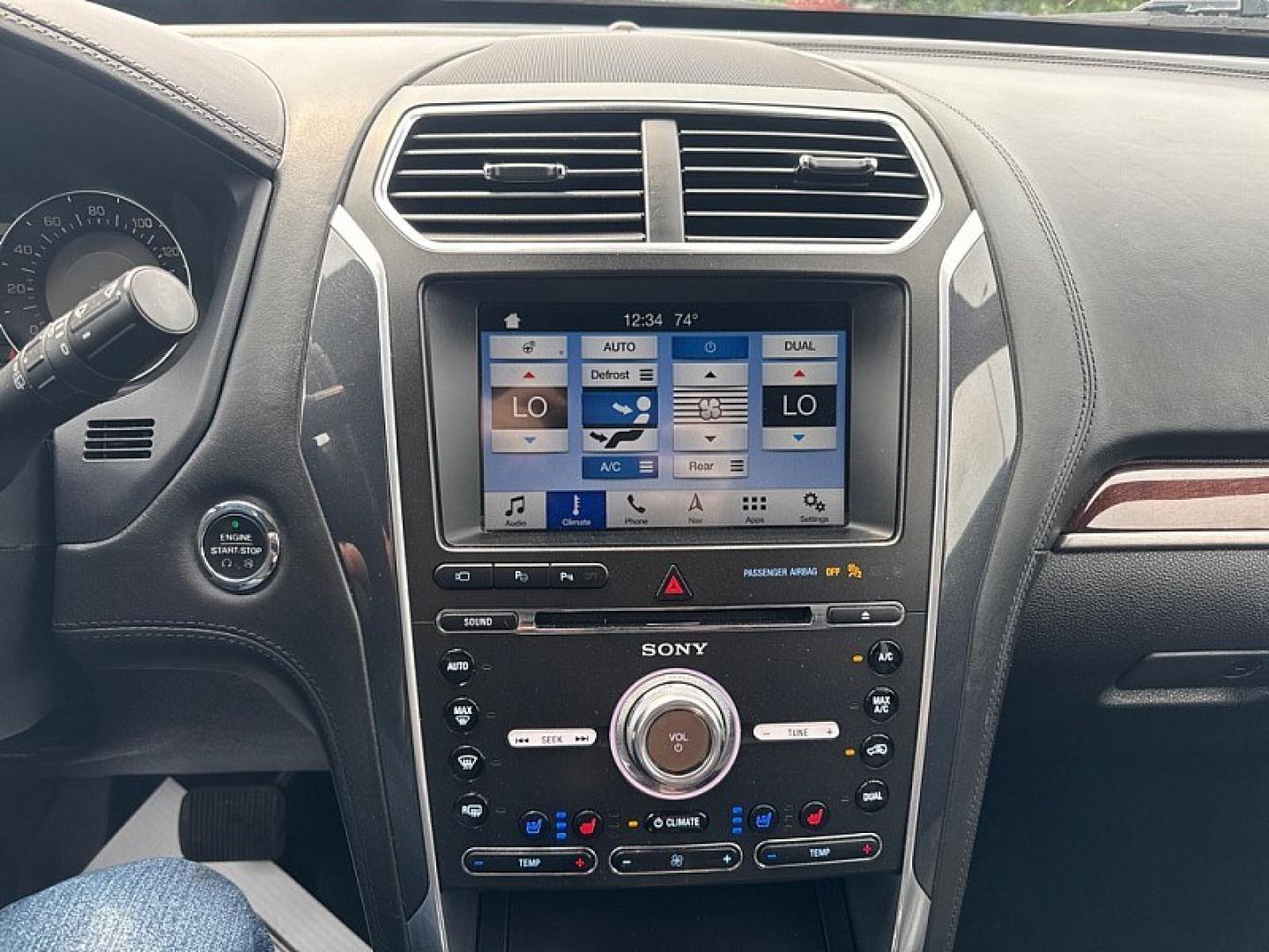 2017 WHITE /BLACK Ford Explorer Platinum AWD (1FM5K8HT1HG) with an 3.5L V6 DOHC 24V engine, 6A transmission, located at 3304 Woodville Road, Northwood, OH, 43619, (419) 210-8019, 41.612694, -83.480743 - Your #1 Destination for Auto Loans and mdash;No Matter Your Credit!At our dealership, we believe everyone deserves the opportunity to drive their dream car and mdash;whether you have good credit, bad credit, or no credit at all. With a wide selection of hundreds of cars, trucks, and SUVs, you'll fin- Photo#22