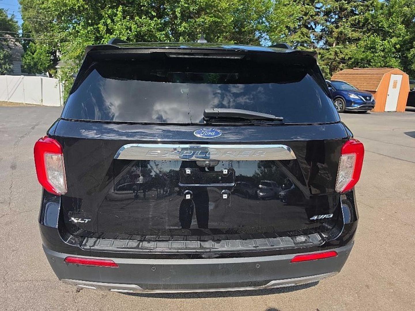 2022 BLACK /BLACK Ford Explorer XLT AWD (1FMSK8DH2NG) with an 2.3L L4 DOHC 16V engine, 10A transmission, located at 3304 Woodville Road, Northwood, OH, 43619, (419) 210-8019, 41.612694, -83.480743 - Your #1 Destination for Auto Loans and mdash;No Matter Your Credit!At our dealership, we believe everyone deserves the opportunity to drive their dream car and mdash;whether you have good credit, bad credit, or no credit at all. With a wide selection of hundreds of cars, trucks, and SUVs, you'll fin- Photo#3