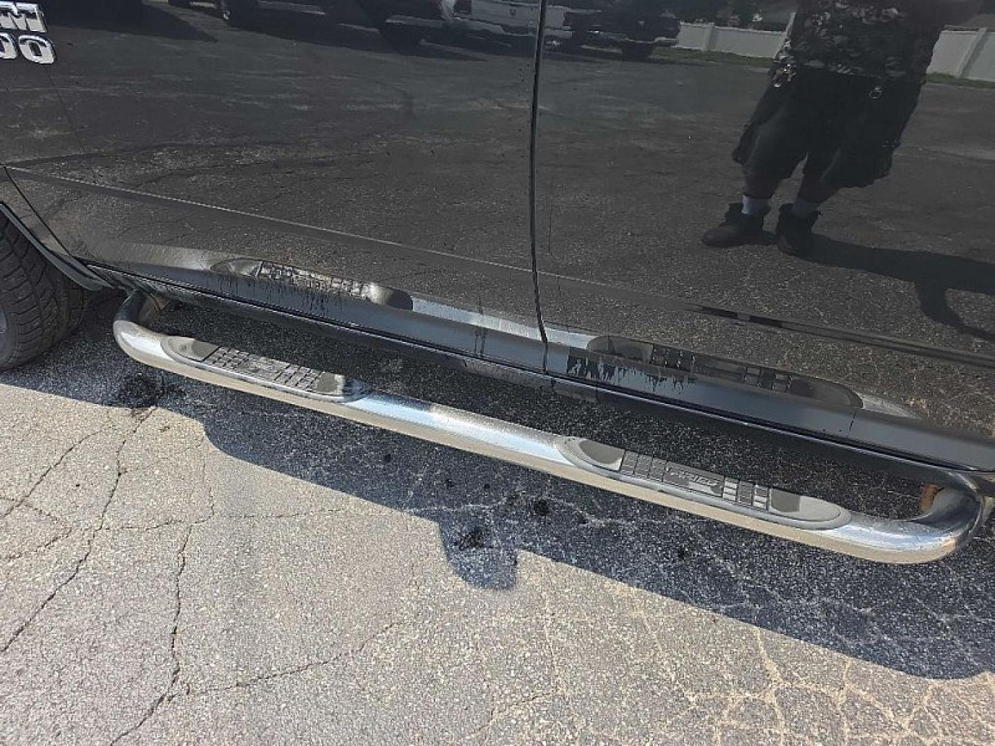 2017 BLACK /BLACK RAM 1500 Tradesman Quad Cab 4WD (1C6RR7FG8HS) with an 3.6L V6 DOHC 24V FFV engine, 8A transmission, located at 3304 Woodville Road, Northwood, OH, 43619, (419) 210-8019, 41.612694, -83.480743 - Your #1 Destination for Auto Loans and mdash;No Matter Your Credit!At our dealership, we believe everyone deserves the opportunity to drive their dream car and mdash;whether you have good credit, bad credit, or no credit at all. With a wide selection of hundreds of cars, trucks, and SUVs, you'll fin- Photo#10