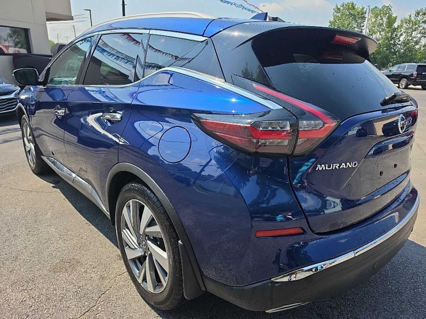 2021 BLUE /BLACK Nissan Murano SL AWD (5N1AZ2CS2MC) with an 3.5L V6 DOHC 24V engine, CVT transmission, located at 3304 Woodville Road, Northwood, OH, 43619, (419) 210-8019, 41.612694, -83.480743- Photo#2