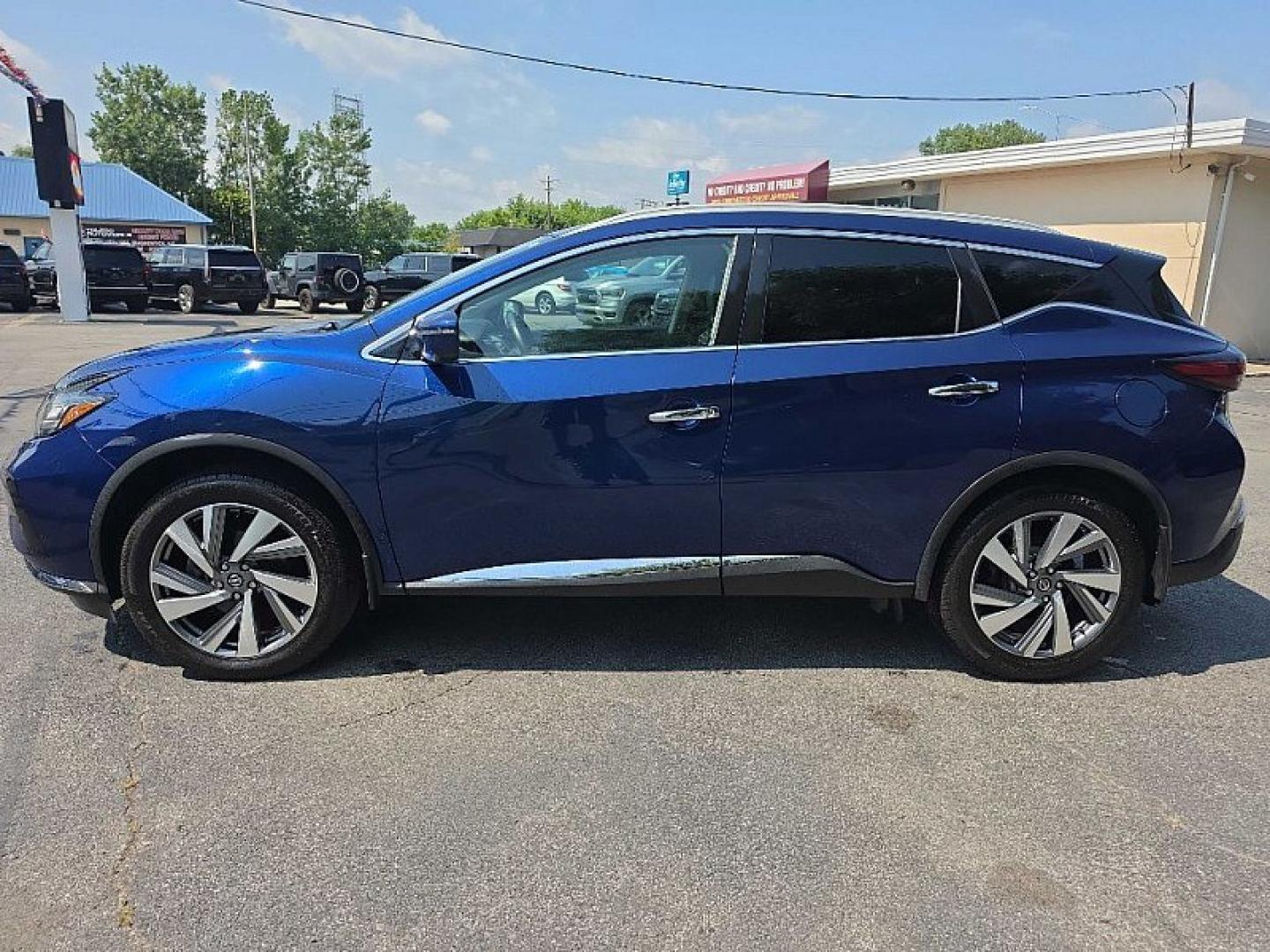 2021 BLUE /BLACK Nissan Murano SL AWD (5N1AZ2CS2MC) with an 3.5L V6 DOHC 24V engine, CVT transmission, located at 3304 Woodville Road, Northwood, OH, 43619, (419) 210-8019, 41.612694, -83.480743- Photo#1