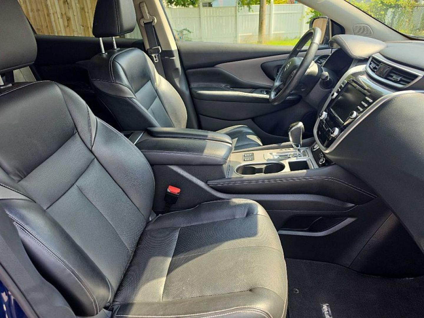 2021 BLUE /BLACK Nissan Murano SL AWD (5N1AZ2CS2MC) with an 3.5L V6 DOHC 24V engine, CVT transmission, located at 3304 Woodville Road, Northwood, OH, 43619, (419) 210-8019, 41.612694, -83.480743- Photo#16