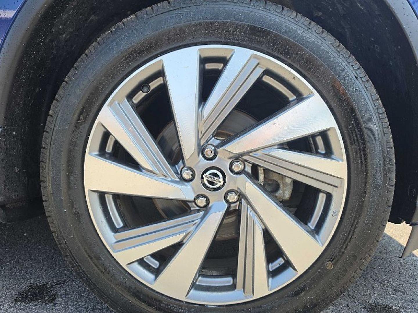 2021 BLUE /BLACK Nissan Murano SL AWD (5N1AZ2CS2MC) with an 3.5L V6 DOHC 24V engine, CVT transmission, located at 3304 Woodville Road, Northwood, OH, 43619, (419) 210-8019, 41.612694, -83.480743- Photo#17