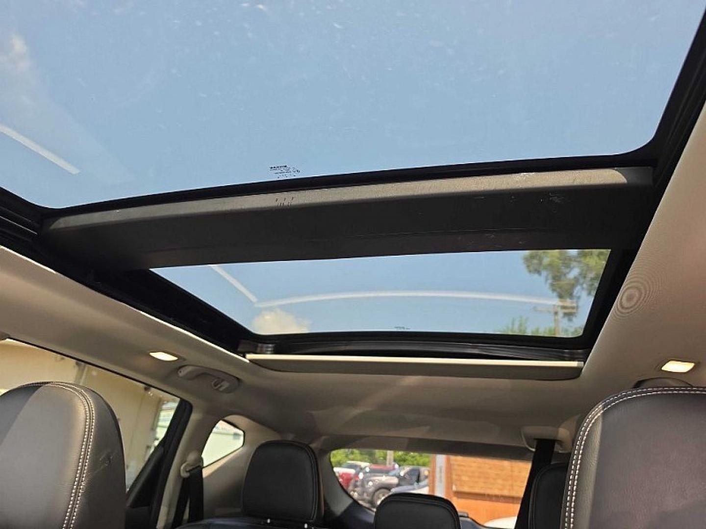2021 BLUE /BLACK Nissan Murano SL AWD (5N1AZ2CS2MC) with an 3.5L V6 DOHC 24V engine, CVT transmission, located at 3304 Woodville Road, Northwood, OH, 43619, (419) 210-8019, 41.612694, -83.480743- Photo#21