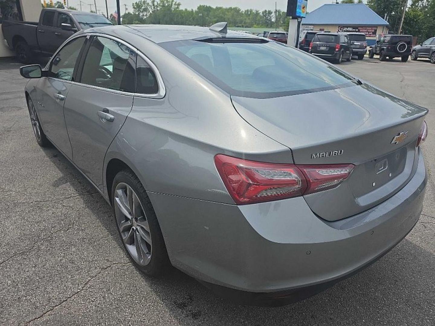 2024 SILVER /BLACK Chevrolet Malibu 2LT (1G1ZE5ST9RF) with an 1.5L L4 DOHC 16V engine, 6A transmission, located at 3304 Woodville Road, Northwood, OH, 43619, (419) 210-8019, 41.612694, -83.480743- Photo#2