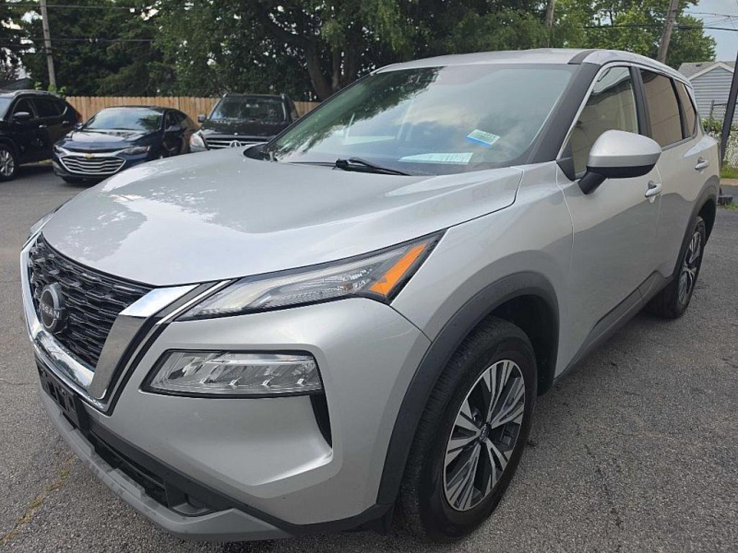 2023 SILVER /BLACK / BEIGE Nissan Rogue SV AWD (5N1BT3BB5PC) with an 2.5L L4 DOHC 16V engine, CVT transmission, located at 3304 Woodville Road, Northwood, OH, 43619, (419) 210-8019, 41.612694, -83.480743 - Your #1 Destination for Auto Loans and mdash;No Matter Your Credit!At our dealership, we believe everyone deserves the opportunity to drive their dream car and mdash;whether you have good credit, bad credit, or no credit at all. With a wide selection of hundreds of cars, trucks, and SUVs, you'll fin- Photo#0