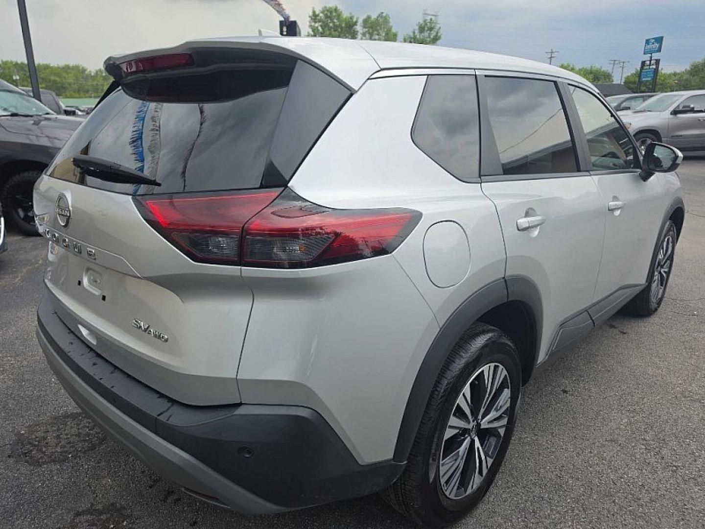2023 SILVER /BLACK / BEIGE Nissan Rogue SV AWD (5N1BT3BB5PC) with an 2.5L L4 DOHC 16V engine, CVT transmission, located at 3304 Woodville Road, Northwood, OH, 43619, (419) 210-8019, 41.612694, -83.480743 - Your #1 Destination for Auto Loans and mdash;No Matter Your Credit!At our dealership, we believe everyone deserves the opportunity to drive their dream car and mdash;whether you have good credit, bad credit, or no credit at all. With a wide selection of hundreds of cars, trucks, and SUVs, you'll fin- Photo#4