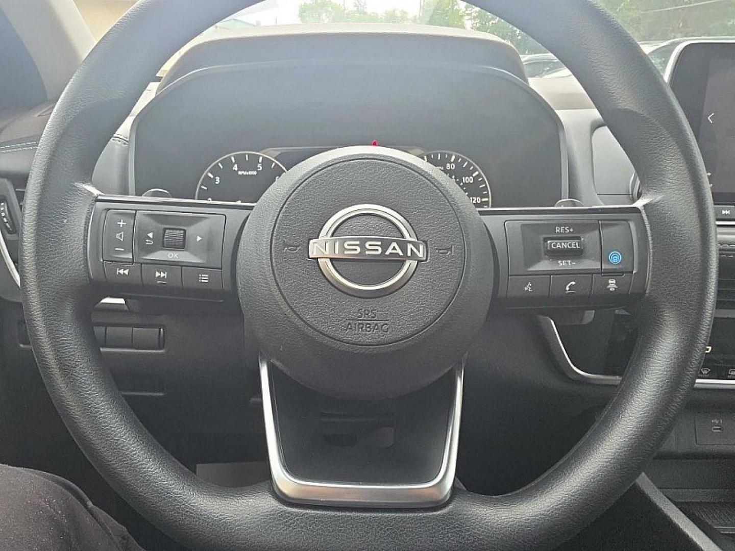2023 SILVER /BLACK / BEIGE Nissan Rogue SV AWD (5N1BT3BB5PC) with an 2.5L L4 DOHC 16V engine, CVT transmission, located at 3304 Woodville Road, Northwood, OH, 43619, (419) 210-8019, 41.612694, -83.480743 - Your #1 Destination for Auto Loans and mdash;No Matter Your Credit!At our dealership, we believe everyone deserves the opportunity to drive their dream car and mdash;whether you have good credit, bad credit, or no credit at all. With a wide selection of hundreds of cars, trucks, and SUVs, you'll fin- Photo#19