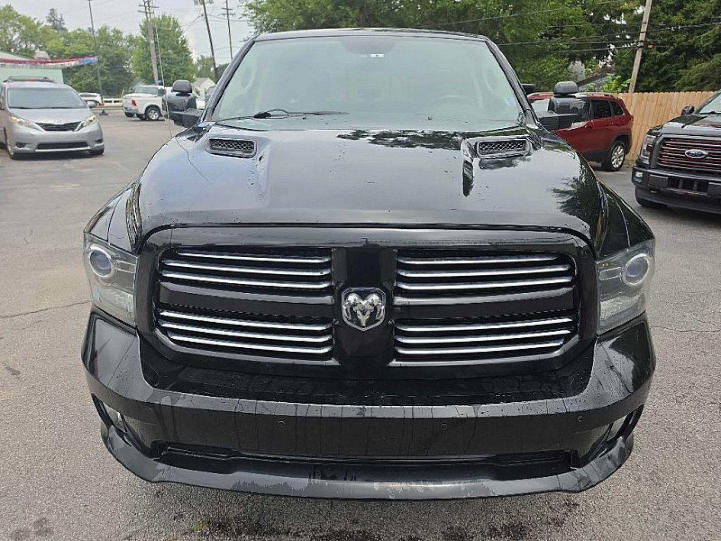 2014 BLACK /BLACK RAM 1500 Sport Crew Cab SWB 4WD (1C6RR7MT2ES) with an 5.7L V8 OHV 16V engine, 6-Speed Automatic transmission, located at 3304 Woodville Road, Northwood, OH, 43619, (419) 210-8019, 41.612694, -83.480743- Photo#7