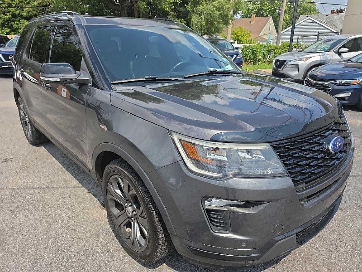 2018 GRAY /BLACK Ford Explorer Sport 4WD (1FM5K8GT5JG) with an 3.5L V6 DOHC 24V engine, 6A transmission, located at 3304 Woodville Road, Northwood, OH, 43619, (419) 210-8019, 41.612694, -83.480743 - Your #1 Destination for Auto Loans and mdash;No Matter Your Credit!At our dealership, we believe everyone deserves the opportunity to drive their dream car and mdash;whether you have good credit, bad credit, or no credit at all. With a wide selection of hundreds of cars, trucks, and SUVs, you'll fin- Photo#6