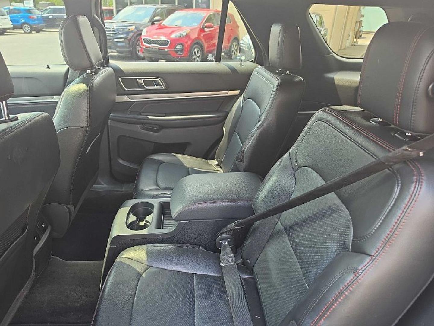2018 GRAY /BLACK Ford Explorer Sport 4WD (1FM5K8GT5JG) with an 3.5L V6 DOHC 24V engine, 6A transmission, located at 3304 Woodville Road, Northwood, OH, 43619, (419) 210-8019, 41.612694, -83.480743 - Your #1 Destination for Auto Loans and mdash;No Matter Your Credit!At our dealership, we believe everyone deserves the opportunity to drive their dream car and mdash;whether you have good credit, bad credit, or no credit at all. With a wide selection of hundreds of cars, trucks, and SUVs, you'll fin- Photo#11