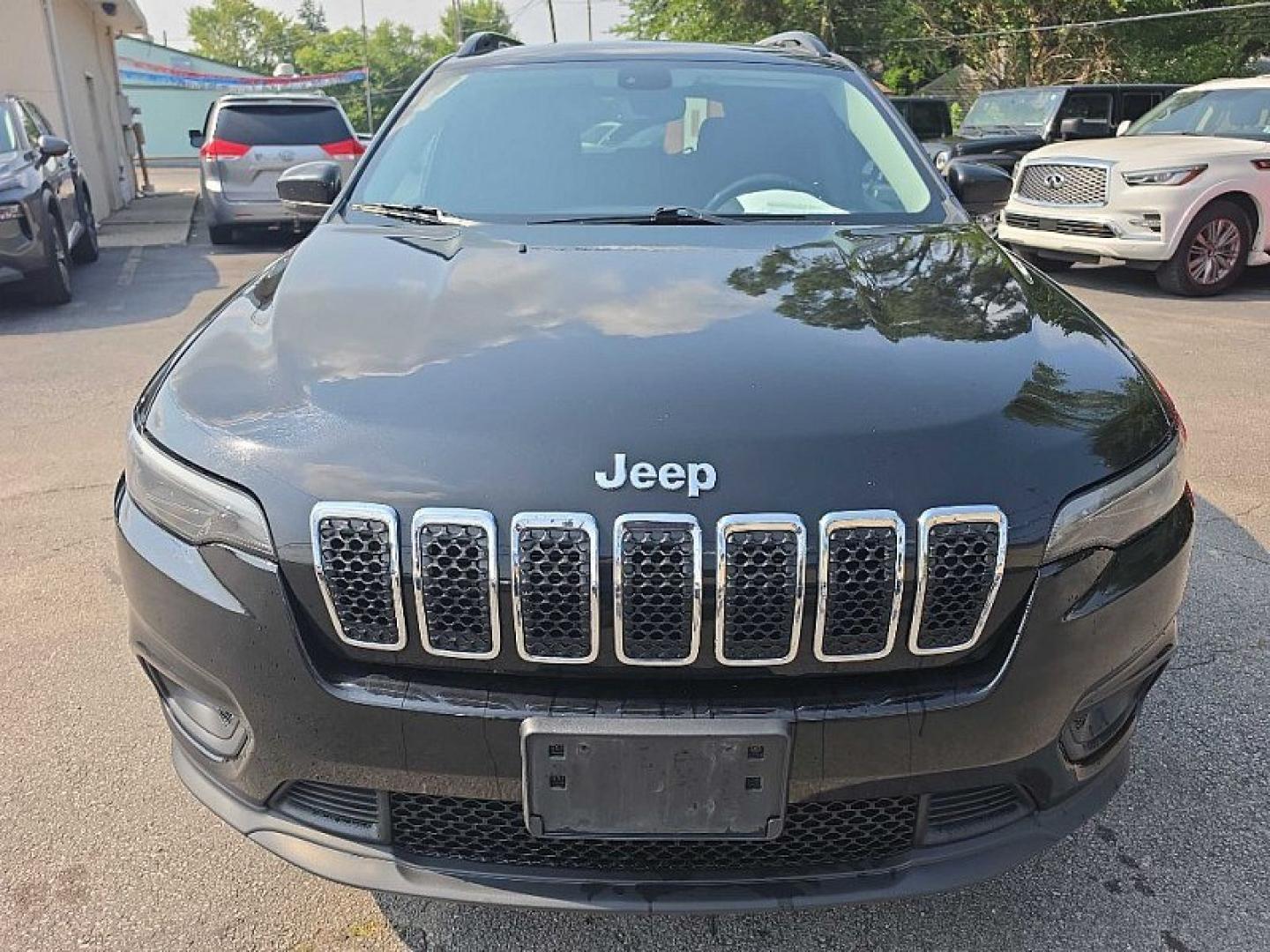 2022 BLACK /BLACK Jeep Cherokee Latitude 4WD (1C4PJMCX0ND) with an 3.2L V6 DOHC 24V engine, 9A transmission, located at 3304 Woodville Road, Northwood, OH, 43619, (419) 210-8019, 41.612694, -83.480743- Photo#7