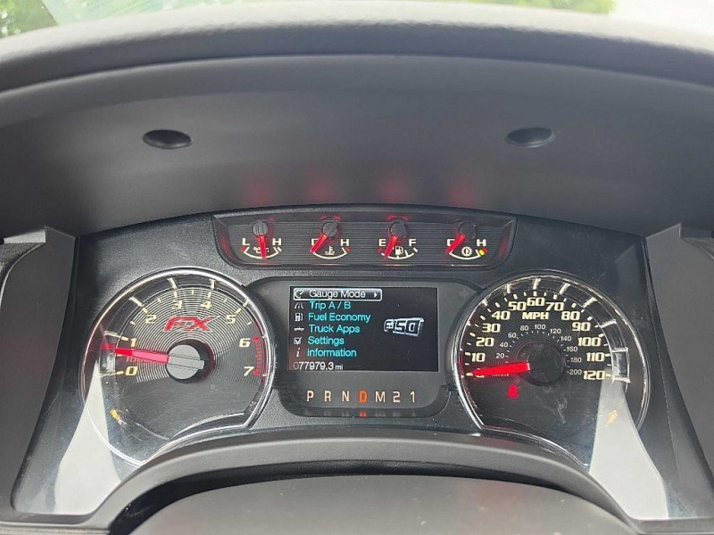 2014 SILVER /BLACK Ford F-150 FX4 SuperCrew 5.5-ft. Bed 4WD (1FTFW1ET3EF) with an 3.5L V6 TURBO engine, 6A transmission, located at 3304 Woodville Road, Northwood, OH, 43619, (419) 210-8019, 41.612694, -83.480743 - Your #1 Destination for Auto Loans and mdash;No Matter Your Credit!At our dealership, we believe everyone deserves the opportunity to drive their dream car and mdash;whether you have good credit, bad credit, or no credit at all. With a wide selection of hundreds of cars, trucks, and SUVs, you'll fin- Photo#18
