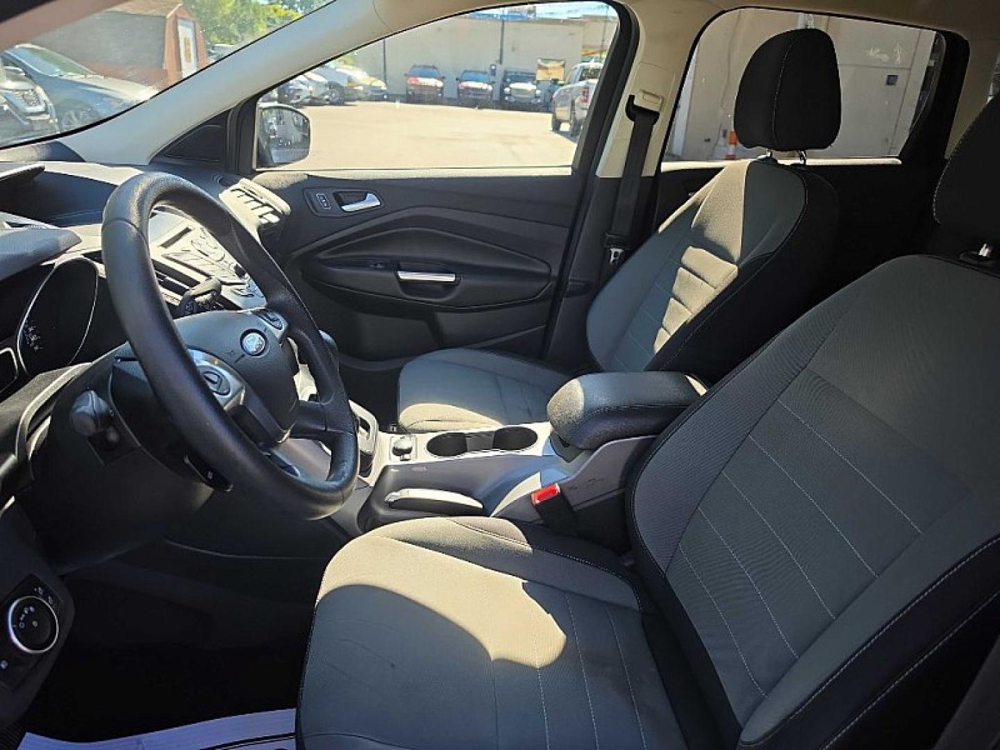 2016 BLUE /BLACK Ford Escape SE 4WD (1FMCU9GX2GU) with an 1.6L L4 DOHC 16V engine, 6A transmission, located at 3304 Woodville Road, Northwood, OH, 43619, (419) 210-8019, 41.612694, -83.480743 - Your #1 Destination for Auto Loans and mdash;No Matter Your Credit!At our dealership, we believe everyone deserves the opportunity to drive their dream car and mdash;whether you have good credit, bad credit, or no credit at all. With a wide selection of hundreds of cars, trucks, and SUVs, you'll fin- Photo#9