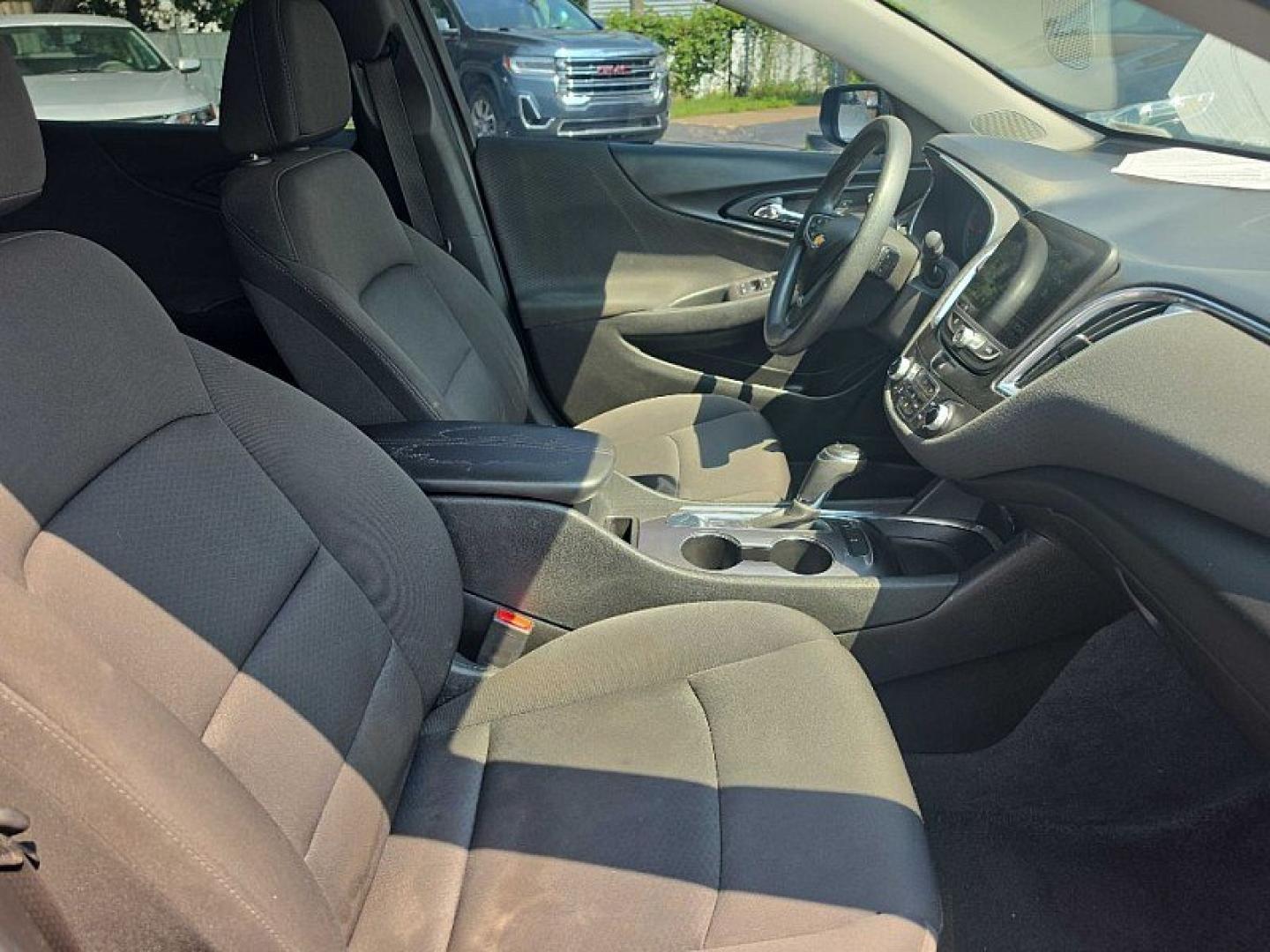 2019 BLACK /BLACK Chevrolet Malibu LT (1G1ZD5ST2KF) with an 1.5L L4 DOHC 16V engine, 6A transmission, located at 3304 Woodville Road, Northwood, OH, 43619, (419) 210-8019, 41.612694, -83.480743 - Your #1 Destination for Auto Loans and mdash;No Matter Your Credit!At our dealership, we believe everyone deserves the opportunity to drive their dream car and mdash;whether you have good credit, bad credit, or no credit at all. With a wide selection of hundreds of cars, trucks, and SUVs, you'll fin- Photo#16