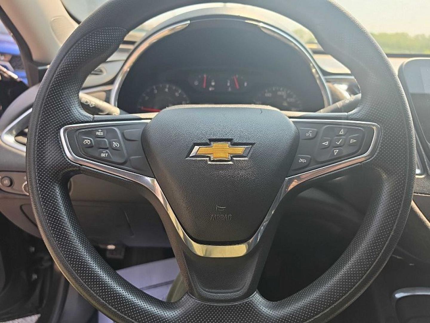 2019 BLACK /BLACK Chevrolet Malibu LT (1G1ZD5ST2KF) with an 1.5L L4 DOHC 16V engine, 6A transmission, located at 3304 Woodville Road, Northwood, OH, 43619, (419) 210-8019, 41.612694, -83.480743 - Your #1 Destination for Auto Loans and mdash;No Matter Your Credit!At our dealership, we believe everyone deserves the opportunity to drive their dream car and mdash;whether you have good credit, bad credit, or no credit at all. With a wide selection of hundreds of cars, trucks, and SUVs, you'll fin- Photo#19