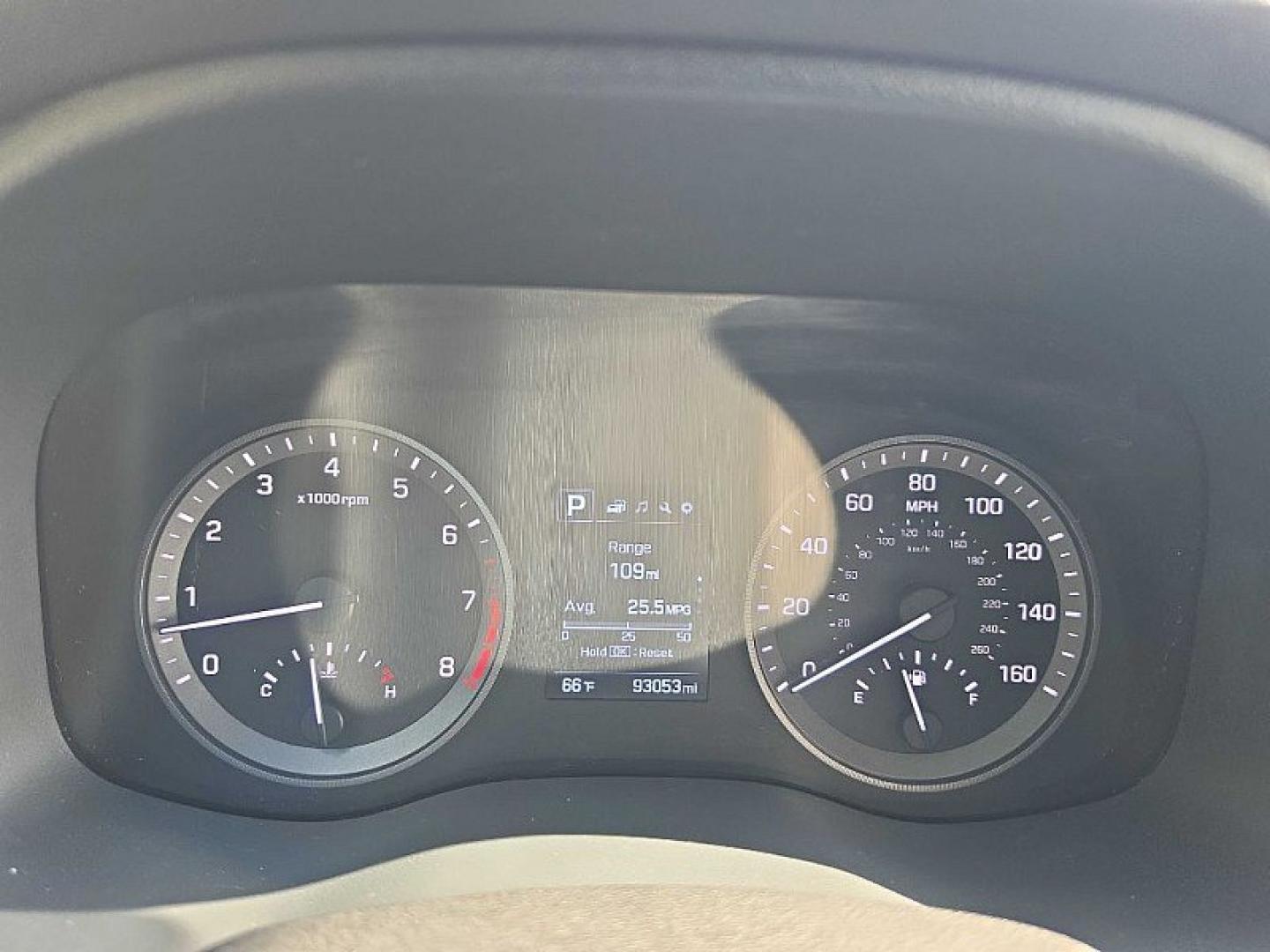 2018 GRAY /GRAY Hyundai Tucson SE AWD (KM8J2CA43JU) with an 2.0L L4 DOHC 16V engine, 6A transmission, located at 3304 Woodville Road, Northwood, OH, 43619, (419) 210-8019, 41.612694, -83.480743 - Your #1 Destination for Auto Loans and mdash;No Matter Your Credit!At our dealership, we believe everyone deserves the opportunity to drive their dream car and mdash;whether you have good credit, bad credit, or no credit at all. With a wide selection of hundreds of cars, trucks, and SUVs, you'll fin- Photo#18