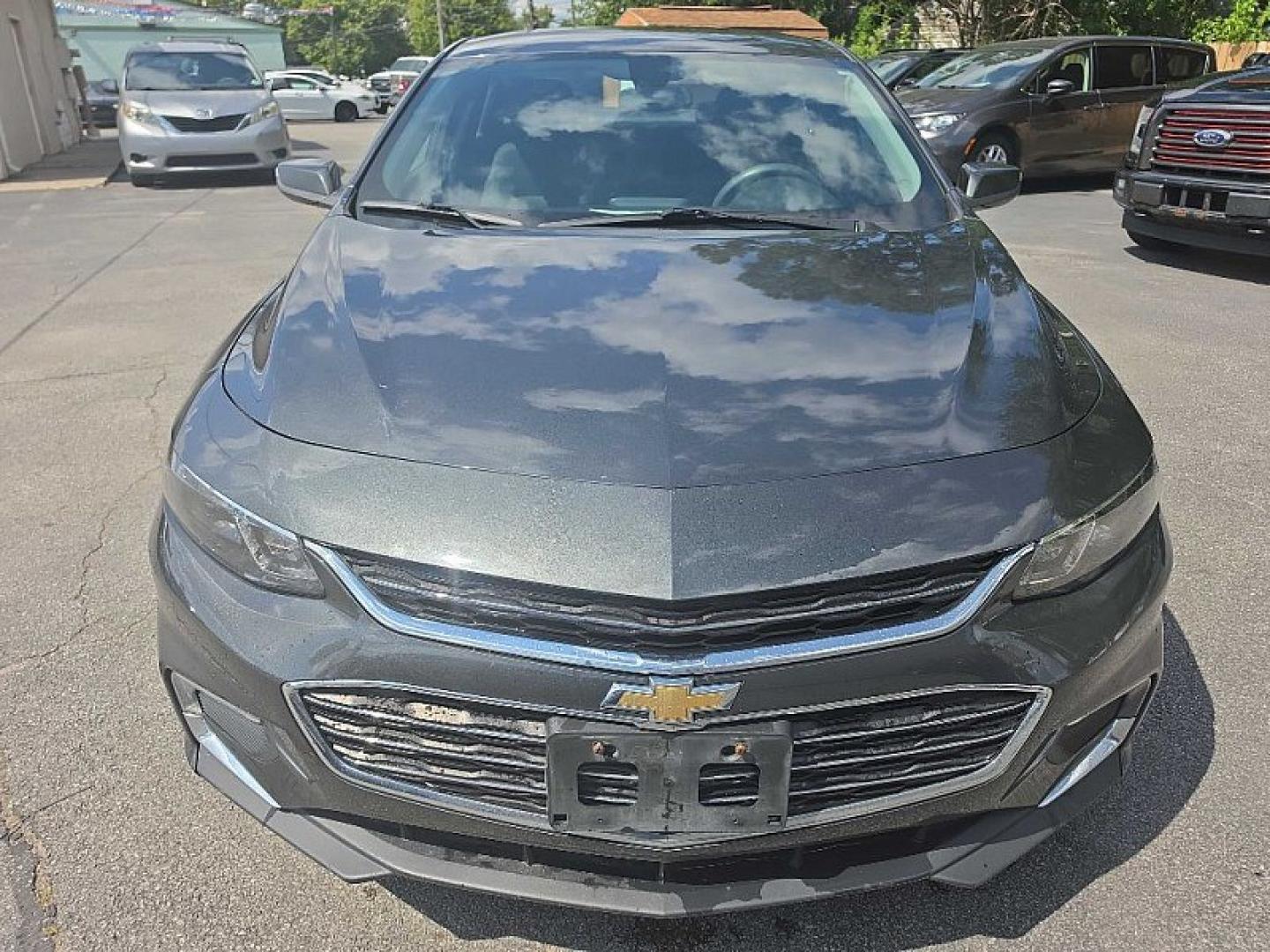 2017 GRAY Chevrolet Malibu 1LT (1G1ZE5STXHF) with an 1.5L L4 DOHC 16V engine, 6A transmission, located at 3304 Woodville Road, Northwood, OH, 43619, (419) 210-8019, 41.612694, -83.480743 - Your #1 Destination for Auto Loans and mdash;No Matter Your Credit!At our dealership, we believe everyone deserves the opportunity to drive their dream car and mdash;whether you have good credit, bad credit, or no credit at all. With a wide selection of hundreds of cars, trucks, and SUVs, you'll fin- Photo#7