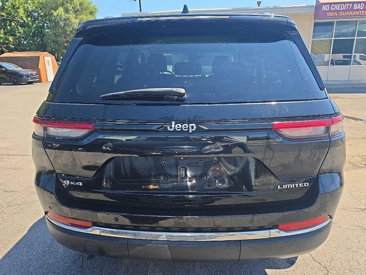 2023 BLACK /BLACK Jeep Grand Cherokee Limited 4WD (1C4RJHBG3P8) with an 3.6L V6 DOHC 24V engine, 8A transmission, located at 3304 Woodville Road, Northwood, OH, 43619, (419) 210-8019, 41.612694, -83.480743 - Your #1 Destination for Auto Loans and mdash;No Matter Your Credit!At our dealership, we believe everyone deserves the opportunity to drive their dream car and mdash;whether you have good credit, bad credit, or no credit at all. With a wide selection of hundreds of cars, trucks, and SUVs, you'll fin- Photo#3