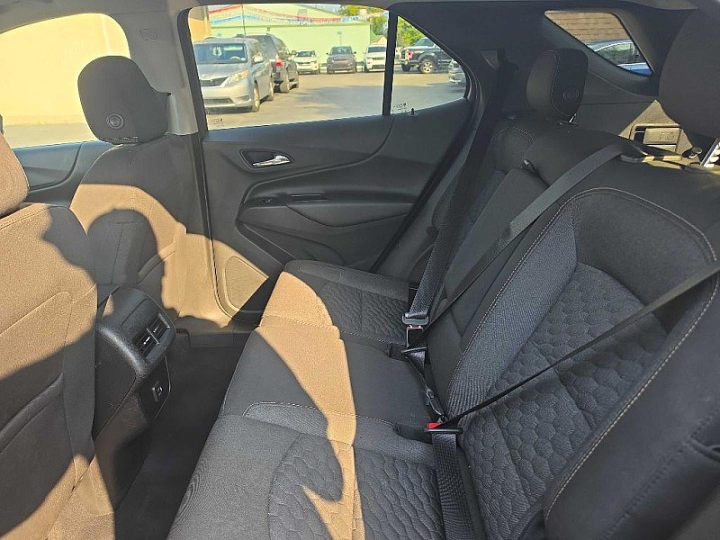 2019 GRAY /BLACK Chevrolet Equinox LT AWD (2GNAXUEV8K6) with an 1.5L L4 DOHC 16V TURBO engine, 6A transmission, located at 3304 Woodville Road, Northwood, OH, 43619, (419) 210-8019, 41.612694, -83.480743 - Your #1 Destination for Auto Loans and mdash;No Matter Your Credit!At our dealership, we believe everyone deserves the opportunity to drive their dream car and mdash;whether you have good credit, bad credit, or no credit at all. With a wide selection of hundreds of cars, trucks, and SUVs, you'll fin- Photo#11