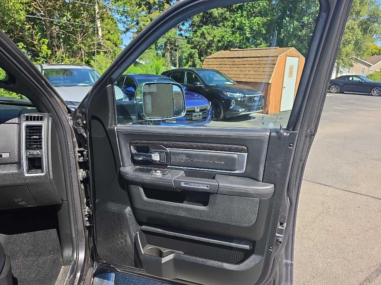 2016 GRAY /BLACK RAM 1500 Longhorn Crew Cab SWB 4WD (1C6RR7PT1GS) with an 5.7L V8 OHV 16V engine, 6A transmission, located at 3304 Woodville Road, Northwood, OH, 43619, (419) 210-8019, 41.612694, -83.480743 - Your #1 Destination for Auto Loans and mdash;No Matter Your Credit!At our dealership, we believe everyone deserves the opportunity to drive their dream car and mdash;whether you have good credit, bad credit, or no credit at all. With a wide selection of hundreds of cars, trucks, and SUVs, you'll fin- Photo#15