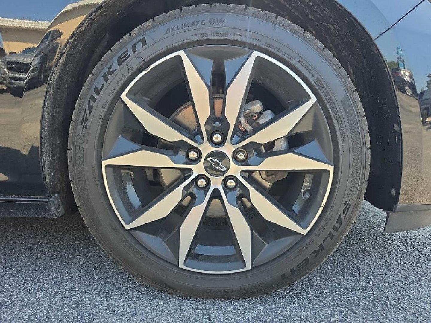 2020 BLACK /BLACK Chevrolet Malibu RS (1G1ZG5ST3LF) with an 1.5L L4 DOHC 16V engine, 6A transmission, located at 3304 Woodville Road, Northwood, OH, 43619, (419) 210-8019, 41.612694, -83.480743 - Your #1 Destination for Auto Loans and mdash;No Matter Your Credit!At our dealership, we believe everyone deserves the opportunity to drive their dream car and mdash;whether you have good credit, bad credit, or no credit at all. With a wide selection of hundreds of cars, trucks, and SUVs, you'll fin- Photo#16
