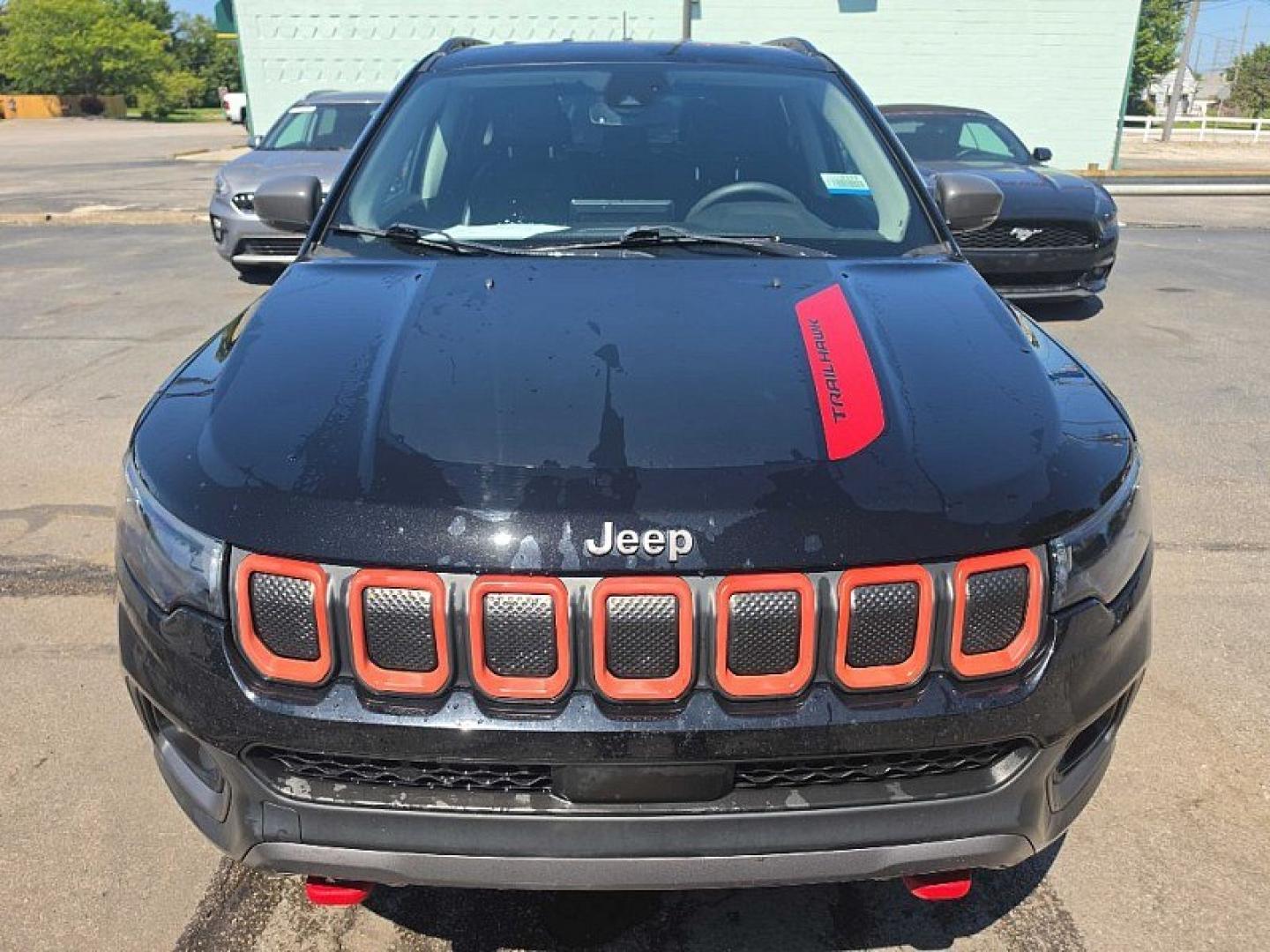 2022 BLACK /BLACK Jeep Compass Trailhawk 4WD (3C4NJDDB0NT) with an 2.4L L4 DOHC 16V engine, 9A transmission, located at 3304 Woodville Road, Northwood, OH, 43619, (419) 210-8019, 41.612694, -83.480743 - Your #1 Destination for Auto Loans and mdash;No Matter Your Credit!At our dealership, we believe everyone deserves the opportunity to drive their dream car and mdash;whether you have good credit, bad credit, or no credit at all. With a wide selection of hundreds of cars, trucks, and SUVs, you'll fin- Photo#7