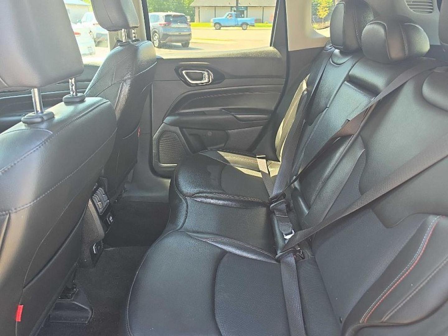 2022 BLACK /BLACK Jeep Compass Trailhawk 4WD (3C4NJDDB0NT) with an 2.4L L4 DOHC 16V engine, 9A transmission, located at 3304 Woodville Road, Northwood, OH, 43619, (419) 210-8019, 41.612694, -83.480743 - Your #1 Destination for Auto Loans and mdash;No Matter Your Credit!At our dealership, we believe everyone deserves the opportunity to drive their dream car and mdash;whether you have good credit, bad credit, or no credit at all. With a wide selection of hundreds of cars, trucks, and SUVs, you'll fin- Photo#11