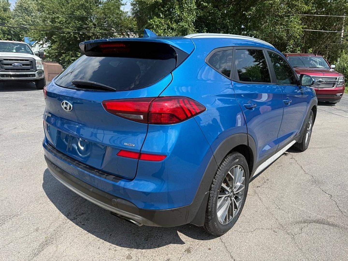 2019 BLUE /BLACK Hyundai Tucson Limited AWD (KM8J3CAL3KU) with an 2.4L L4 DOHC 16V engine, 6A transmission, located at 3304 Woodville Road, Northwood, OH, 43619, (419) 210-8019, 41.612694, -83.480743 - Your #1 Destination for Auto Loans and mdash;No Matter Your Credit!At our dealership, we believe everyone deserves the opportunity to drive their dream car and mdash;whether you have good credit, bad credit, or no credit at all. With a wide selection of hundreds of cars, trucks, and SUVs, you'll fin- Photo#4