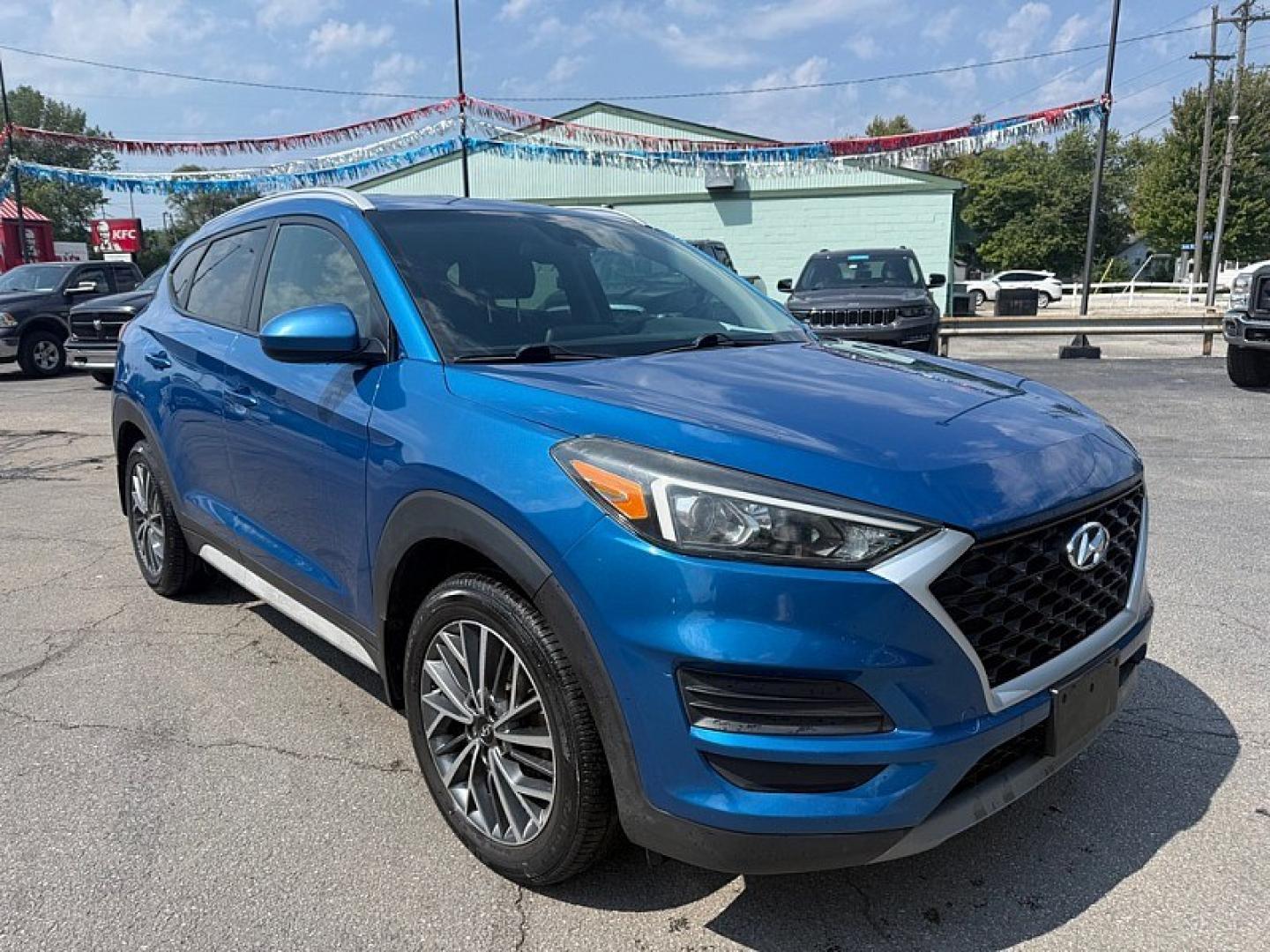 2019 BLUE /BLACK Hyundai Tucson Limited AWD (KM8J3CAL3KU) with an 2.4L L4 DOHC 16V engine, 6A transmission, located at 3304 Woodville Road, Northwood, OH, 43619, (419) 210-8019, 41.612694, -83.480743 - Your #1 Destination for Auto Loans and mdash;No Matter Your Credit!At our dealership, we believe everyone deserves the opportunity to drive their dream car and mdash;whether you have good credit, bad credit, or no credit at all. With a wide selection of hundreds of cars, trucks, and SUVs, you'll fin- Photo#6