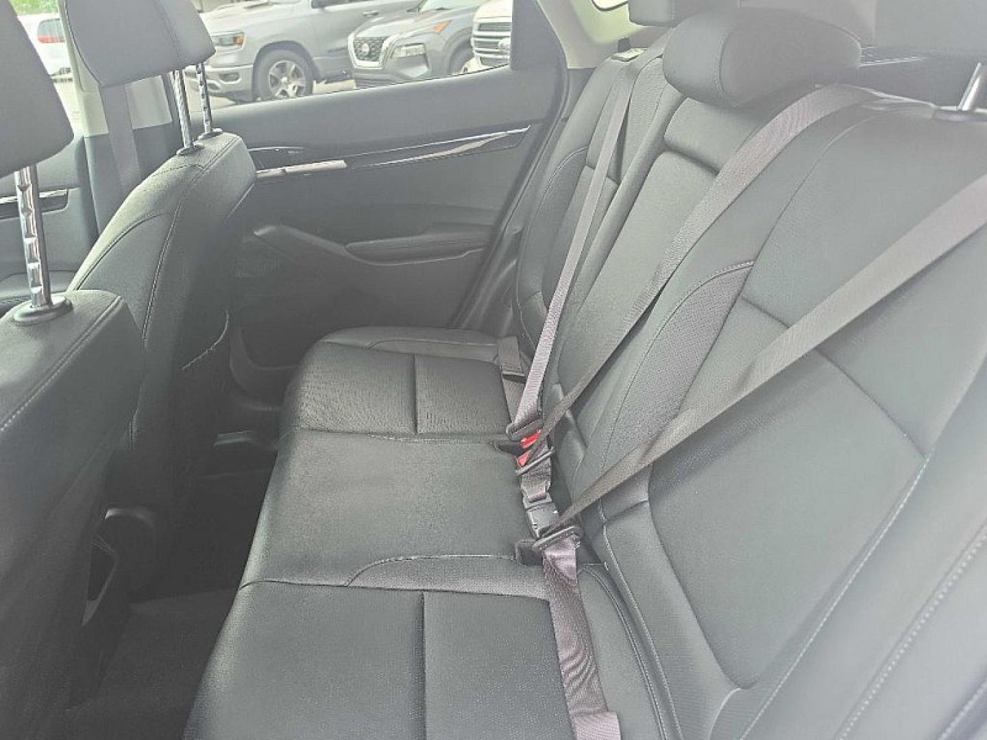 2022 WHITE /BLACK Kia Seltos SX (KNDETCA23N7) with an 1.6L L4 DOHC 16V TURBO engine, CVT transmission, located at 3304 Woodville Road, Northwood, OH, 43619, (419) 210-8019, 41.612694, -83.480743 - Your #1 Destination for Auto Loans and mdash;No Matter Your Credit!At our dealership, we believe everyone deserves the opportunity to drive their dream car and mdash;whether you have good credit, bad credit, or no credit at all. With a wide selection of hundreds of cars, trucks, and SUVs, you'll fin- Photo#11