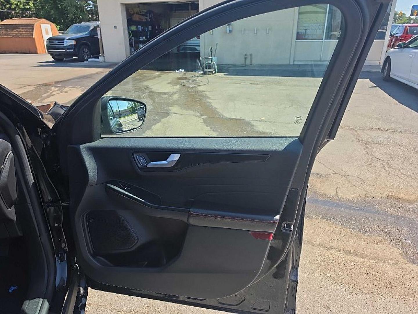2023 BLACK /BLACK Ford Escape ST-Line Elite Hybrid AWD (1FMCU9PZ1PU) with an 2.5L L4 DOHC 16V HYBRID engine, 8A transmission, located at 3304 Woodville Road, Northwood, OH, 43619, (419) 210-8019, 41.612694, -83.480743 - Your #1 Destination for Auto Loans and mdash;No Matter Your Credit!At our dealership, we believe everyone deserves the opportunity to drive their dream car and mdash;whether you have good credit, bad credit, or no credit at all. With a wide selection of hundreds of cars, trucks, and SUVs, you'll fin- Photo#15