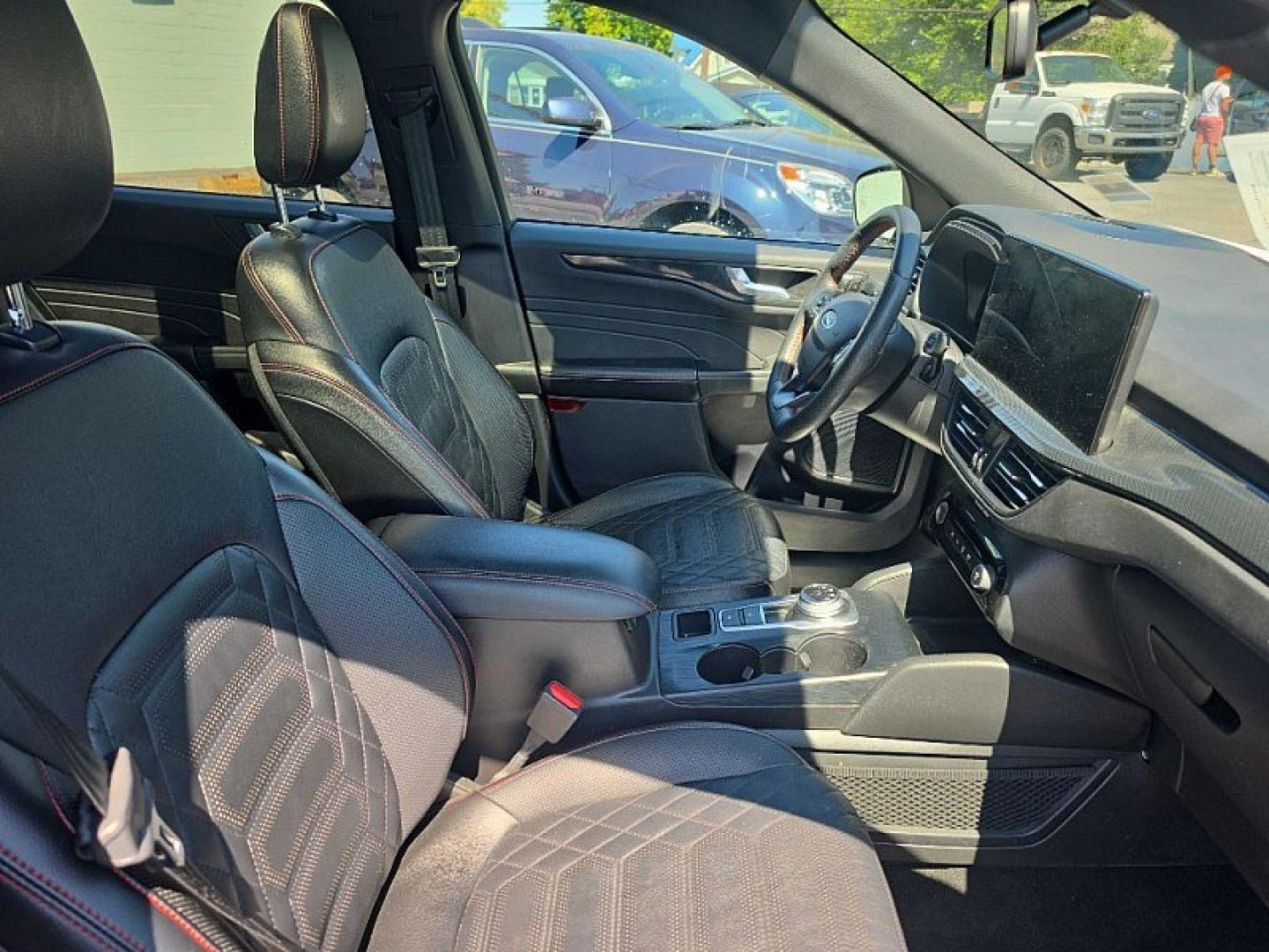 2023 BLACK /BLACK Ford Escape ST-Line Elite Hybrid AWD (1FMCU9PZ1PU) with an 2.5L L4 DOHC 16V HYBRID engine, 8A transmission, located at 3304 Woodville Road, Northwood, OH, 43619, (419) 210-8019, 41.612694, -83.480743 - Your #1 Destination for Auto Loans and mdash;No Matter Your Credit!At our dealership, we believe everyone deserves the opportunity to drive their dream car and mdash;whether you have good credit, bad credit, or no credit at all. With a wide selection of hundreds of cars, trucks, and SUVs, you'll fin- Photo#16