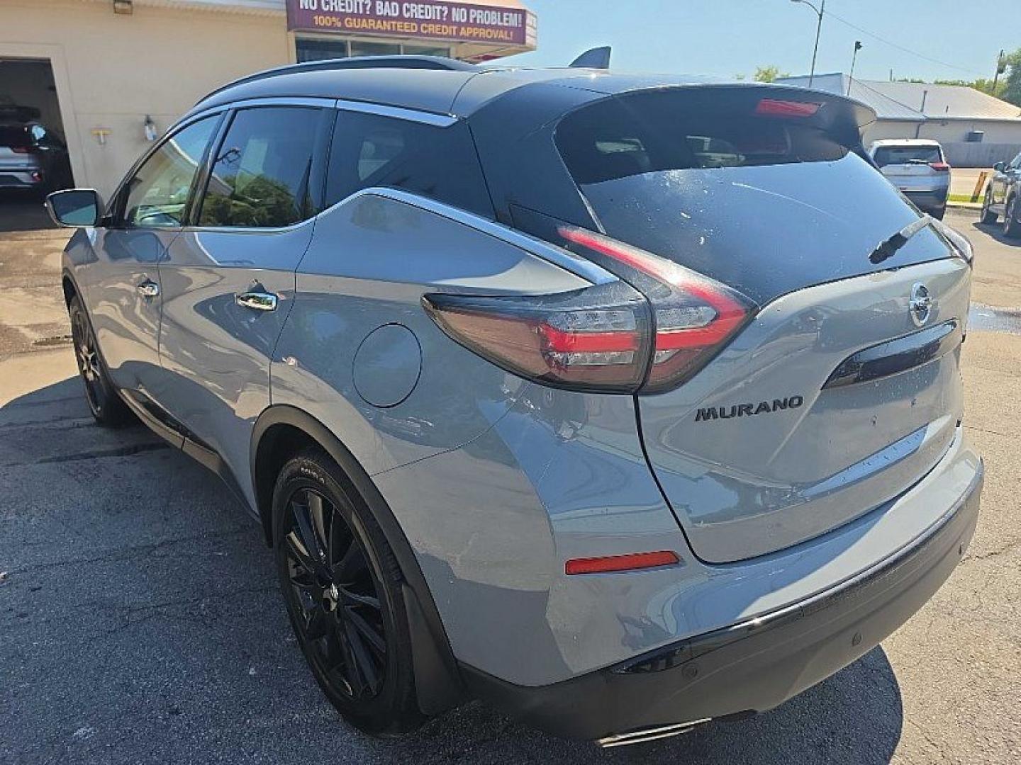 2021 GRAY /BLACK Nissan Murano SL AWD (5N1AZ2CS3MC) with an 3.5L V6 DOHC 24V engine, CVT transmission, located at 3304 Woodville Road, Northwood, OH, 43619, (419) 210-8019, 41.612694, -83.480743 - Your #1 Destination for Auto Loans and mdash;No Matter Your Credit!At our dealership, we believe everyone deserves the opportunity to drive their dream car and mdash;whether you have good credit, bad credit, or no credit at all. With a wide selection of hundreds of cars, trucks, and SUVs, you'll fin- Photo#2