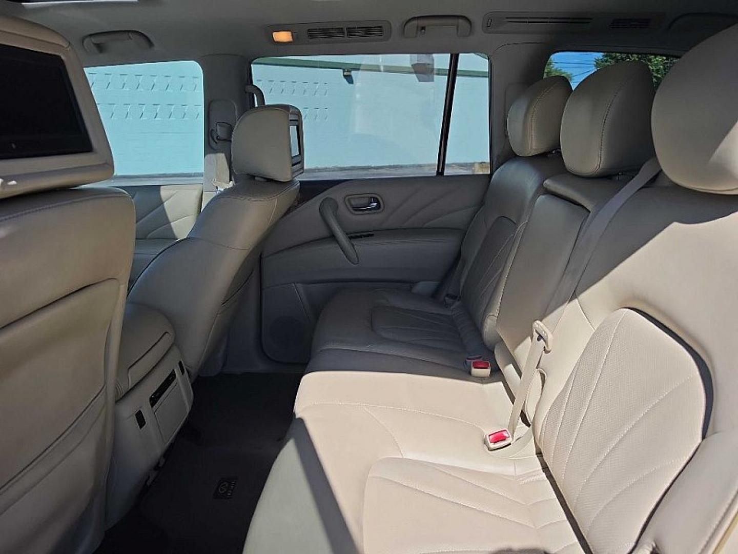2017 BLUE /TAN Infiniti QX80 Limited 4WD (JN8AZ2NC8H9) with an 5.6L V8 DOHC 32V engine, 7A transmission, located at 3304 Woodville Road, Northwood, OH, 43619, (419) 210-8019, 41.612694, -83.480743 - Your #1 Destination for Auto Loans and mdash;No Matter Your Credit!At our dealership, we believe everyone deserves the opportunity to drive their dream car and mdash;whether you have good credit, bad credit, or no credit at all. With a wide selection of hundreds of cars, trucks, and SUVs, you'll fin- Photo#13