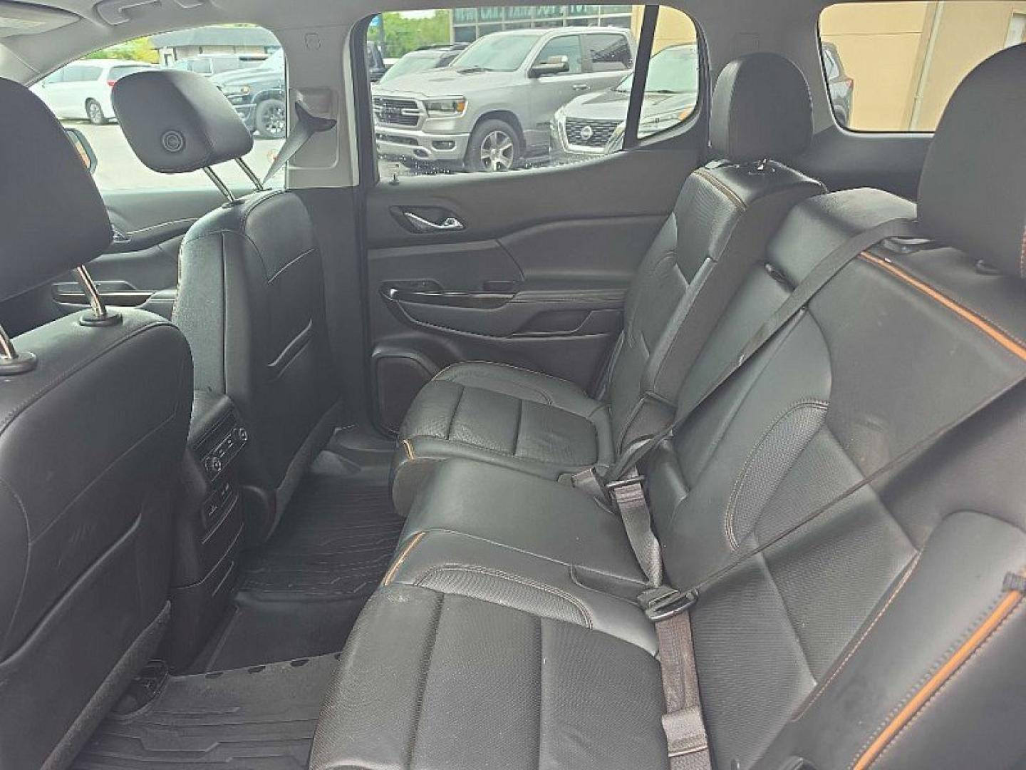 2021 WHITE /BLACK GMC Acadia SLE-2 FWD (1GKKNLLS6MZ) with an 3.6L V6 DOHC 24V engine, 6A transmission, located at 3304 Woodville Road, Northwood, OH, 43619, (419) 210-8019, 41.612694, -83.480743 - Your #1 Destination for Auto Loans and mdash;No Matter Your Credit!At our dealership, we believe everyone deserves the opportunity to drive their dream car and mdash;whether you have good credit, bad credit, or no credit at all. With a wide selection of hundreds of cars, trucks, and SUVs, you'll fin- Photo#11
