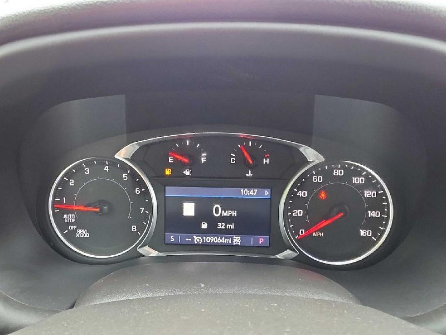 2021 WHITE /BLACK GMC Acadia SLE-2 FWD (1GKKNLLS6MZ) with an 3.6L V6 DOHC 24V engine, 6A transmission, located at 3304 Woodville Road, Northwood, OH, 43619, (419) 210-8019, 41.612694, -83.480743 - Your #1 Destination for Auto Loans and mdash;No Matter Your Credit!At our dealership, we believe everyone deserves the opportunity to drive their dream car and mdash;whether you have good credit, bad credit, or no credit at all. With a wide selection of hundreds of cars, trucks, and SUVs, you'll fin- Photo#20