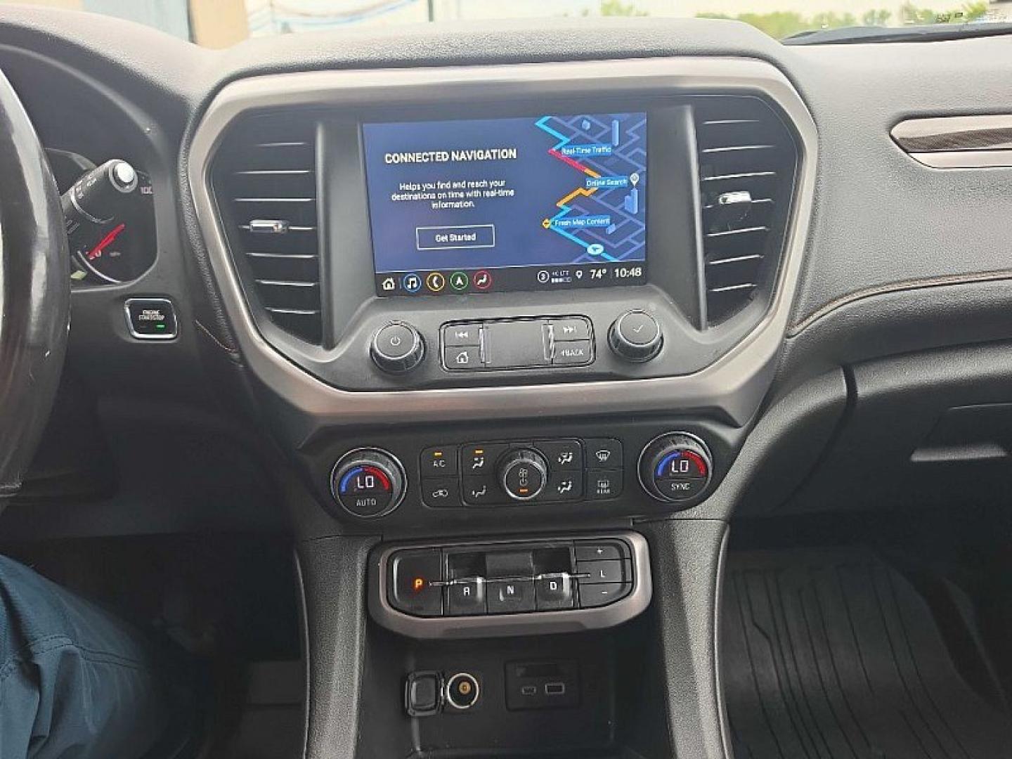 2021 WHITE /BLACK GMC Acadia SLE-2 FWD (1GKKNLLS6MZ) with an 3.6L V6 DOHC 24V engine, 6A transmission, located at 3304 Woodville Road, Northwood, OH, 43619, (419) 210-8019, 41.612694, -83.480743 - Your #1 Destination for Auto Loans and mdash;No Matter Your Credit!At our dealership, we believe everyone deserves the opportunity to drive their dream car and mdash;whether you have good credit, bad credit, or no credit at all. With a wide selection of hundreds of cars, trucks, and SUVs, you'll fin- Photo#22
