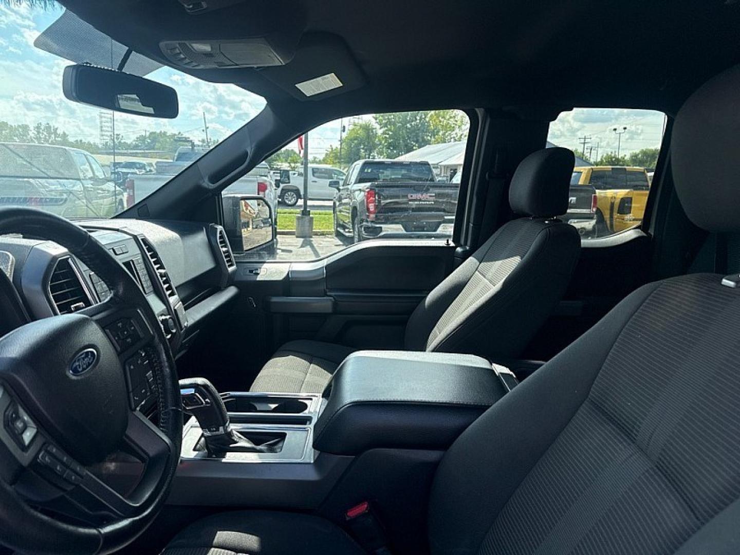 2016 SILVER /BLACK Ford F-150 XL SuperCab 6.5-ft. Bed 2WD (1FTEX1CP1GF) with an 2.7L V6 DOHC 24V engine, 6A transmission, located at 3304 Woodville Road, Northwood, OH, 43619, (419) 210-8019, 41.612694, -83.480743 - Your #1 Destination for Auto Loans and mdash;No Matter Your Credit!At our dealership, we believe everyone deserves the opportunity to drive their dream car and mdash;whether you have good credit, bad credit, or no credit at all. With a wide selection of hundreds of cars, trucks, and SUVs, you'll fin- Photo#10