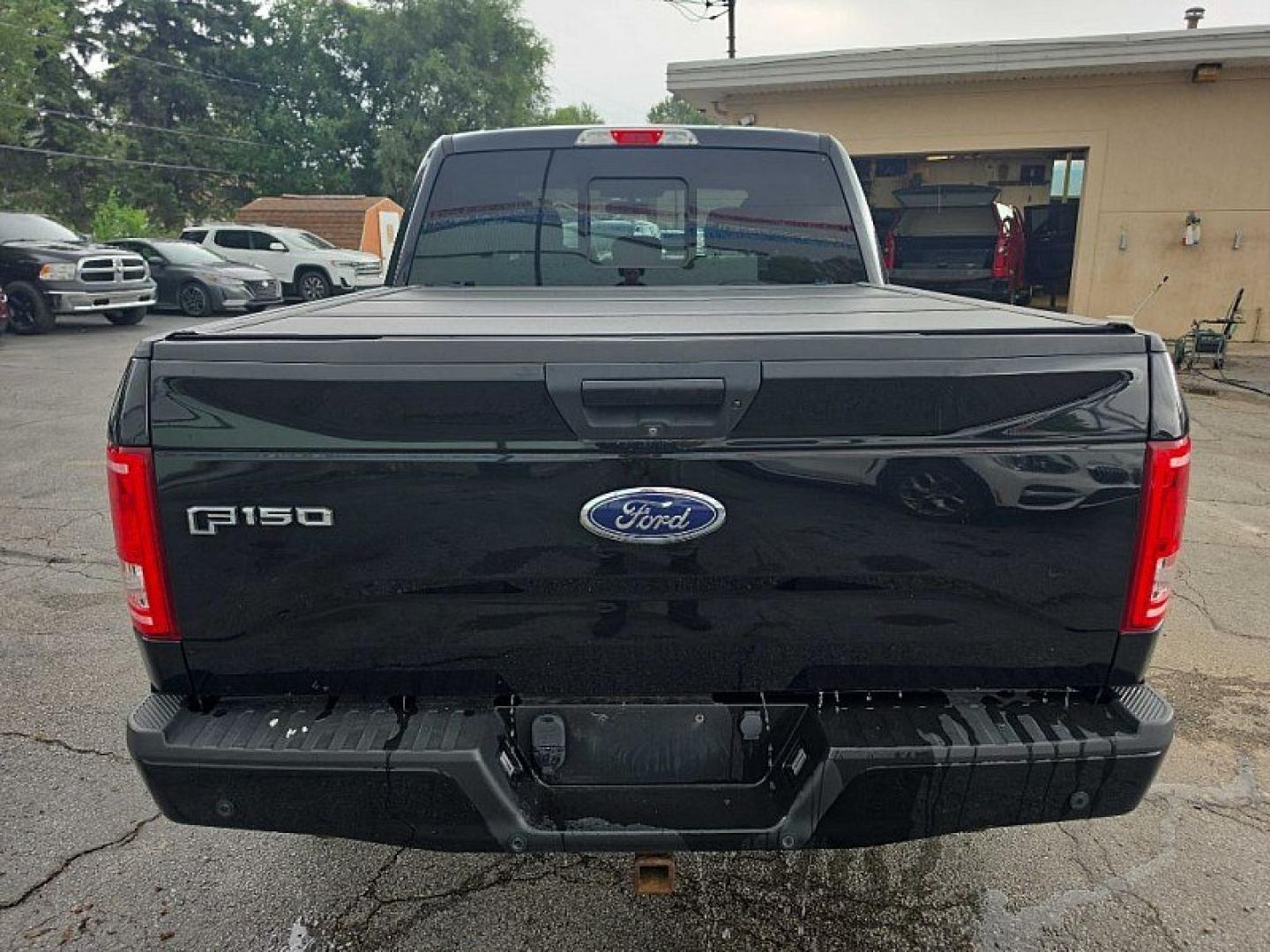 2016 BLACK /BLACK Ford F-150 XLT SuperCrew 6.5-ft. Bed 4WD (1FTEW1EG7GF) with an 3.5L V6 TURBO engine, 6A transmission, located at 3304 Woodville Road, Northwood, OH, 43619, (419) 210-8019, 41.612694, -83.480743 - Your #1 Destination for Auto Loans and mdash;No Matter Your Credit!At our dealership, we believe everyone deserves the opportunity to drive their dream car and mdash;whether you have good credit, bad credit, or no credit at all. With a wide selection of hundreds of cars, trucks, and SUVs, you'll fin- Photo#3