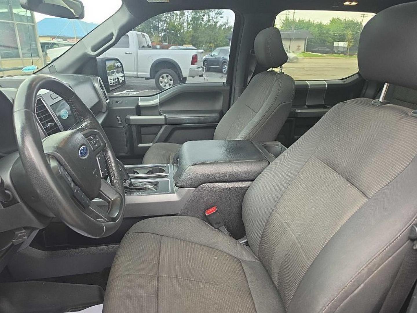 2016 BLACK /BLACK Ford F-150 XLT SuperCrew 6.5-ft. Bed 4WD (1FTEW1EG7GF) with an 3.5L V6 TURBO engine, 6A transmission, located at 3304 Woodville Road, Northwood, OH, 43619, (419) 210-8019, 41.612694, -83.480743 - Your #1 Destination for Auto Loans and mdash;No Matter Your Credit!At our dealership, we believe everyone deserves the opportunity to drive their dream car and mdash;whether you have good credit, bad credit, or no credit at all. With a wide selection of hundreds of cars, trucks, and SUVs, you'll fin- Photo#9