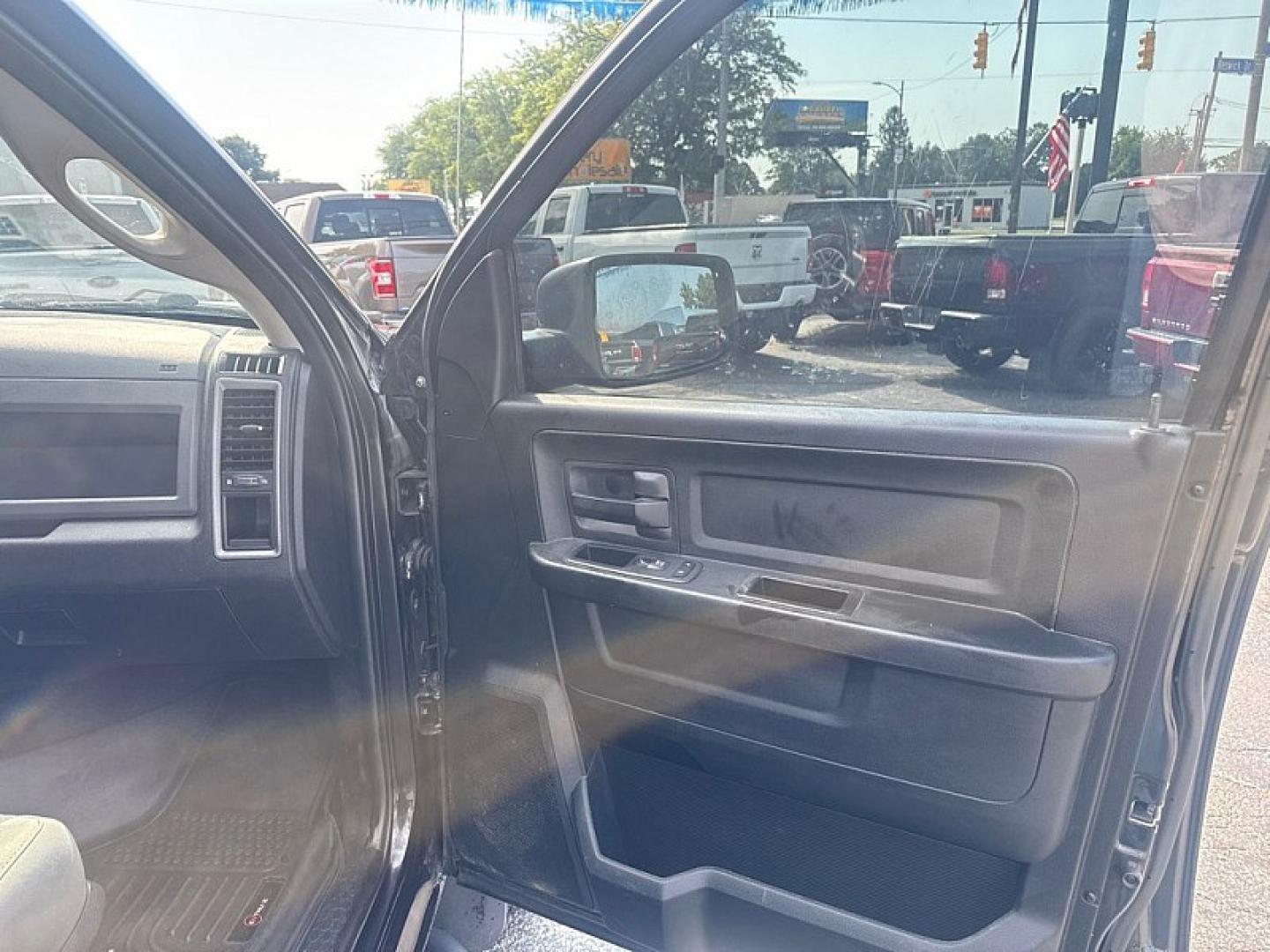 2017 BLACK /BLACK RAM 1500 Tradesman Quad Cab 4WD (1C6RR7FTXHS) with an 5.7L V8 OHV 16V engine, 8A transmission, located at 3304 Woodville Road, Northwood, OH, 43619, (419) 210-8019, 41.612694, -83.480743 - Your #1 Destination for Auto Loans and mdash;No Matter Your Credit!At our dealership, we believe everyone deserves the opportunity to drive their dream car and mdash;whether you have good credit, bad credit, or no credit at all. With a wide selection of hundreds of cars, trucks, and SUVs, you'll fin- Photo#13
