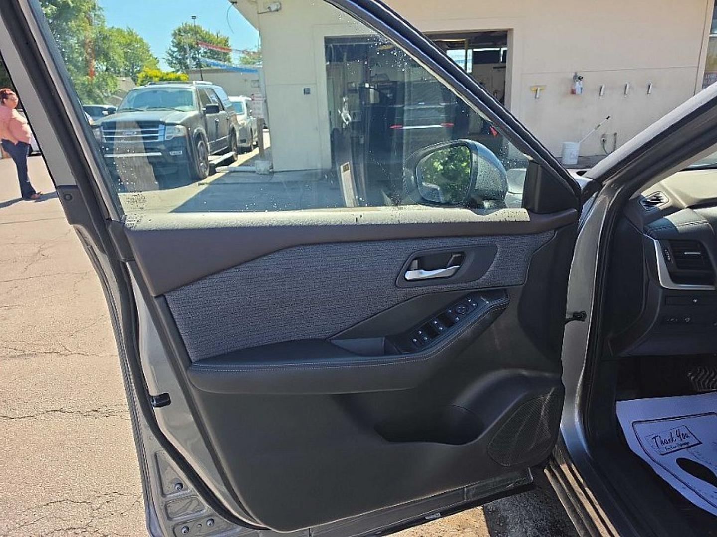 2023 GRAY /BLACK Nissan Rogue SV AWD (5N1BT3BB0PC) with an 2.5L L4 DOHC 16V engine, CVT transmission, located at 3304 Woodville Road, Northwood, OH, 43619, (419) 210-8019, 41.612694, -83.480743 - Your #1 Destination for Auto Loans and mdash;No Matter Your Credit!At our dealership, we believe everyone deserves the opportunity to drive their dream car and mdash;whether you have good credit, bad credit, or no credit at all. With a wide selection of hundreds of cars, trucks, and SUVs, you'll fin- Photo#8